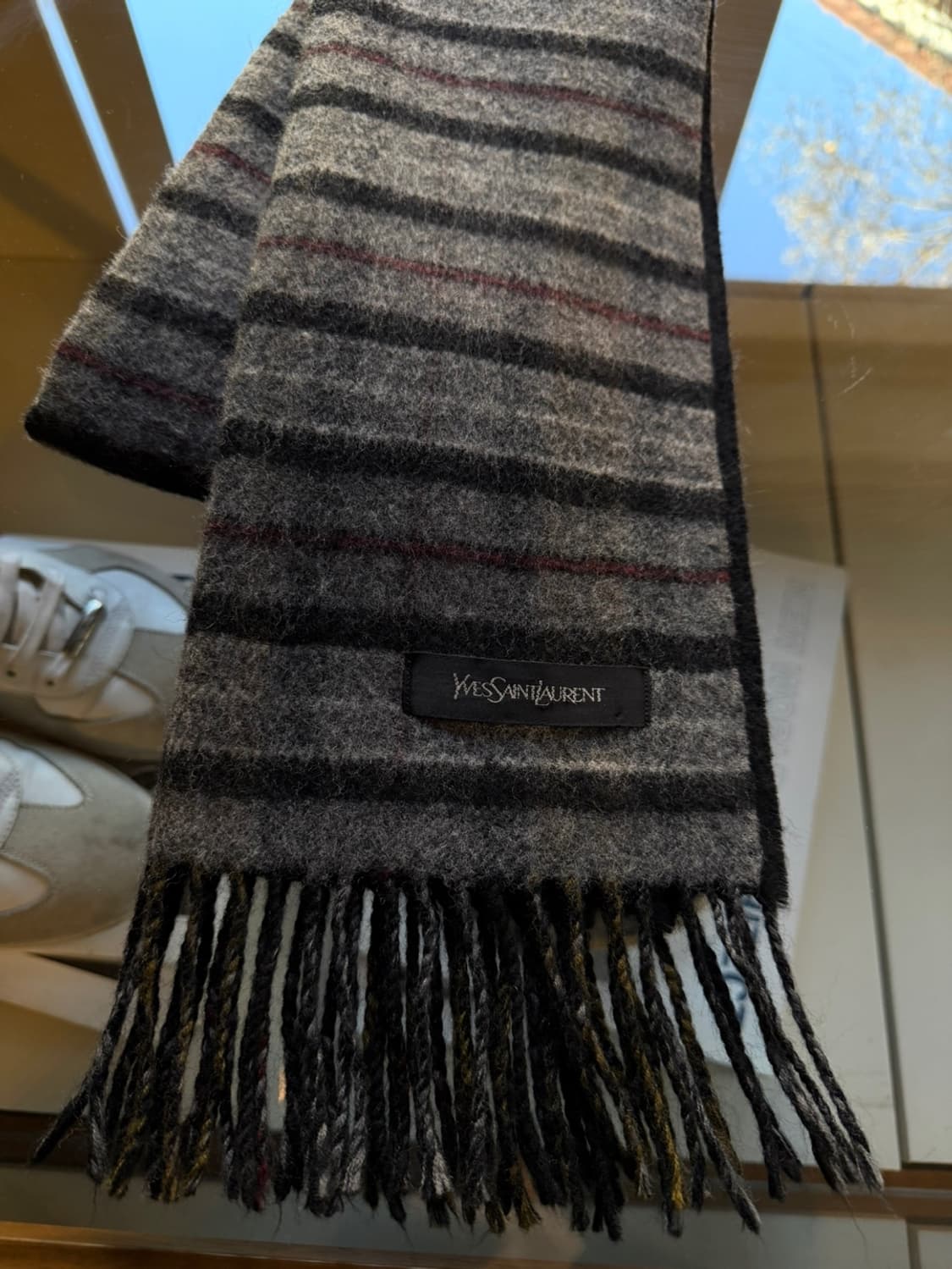 이브생로랑 머플러  상품이미지1