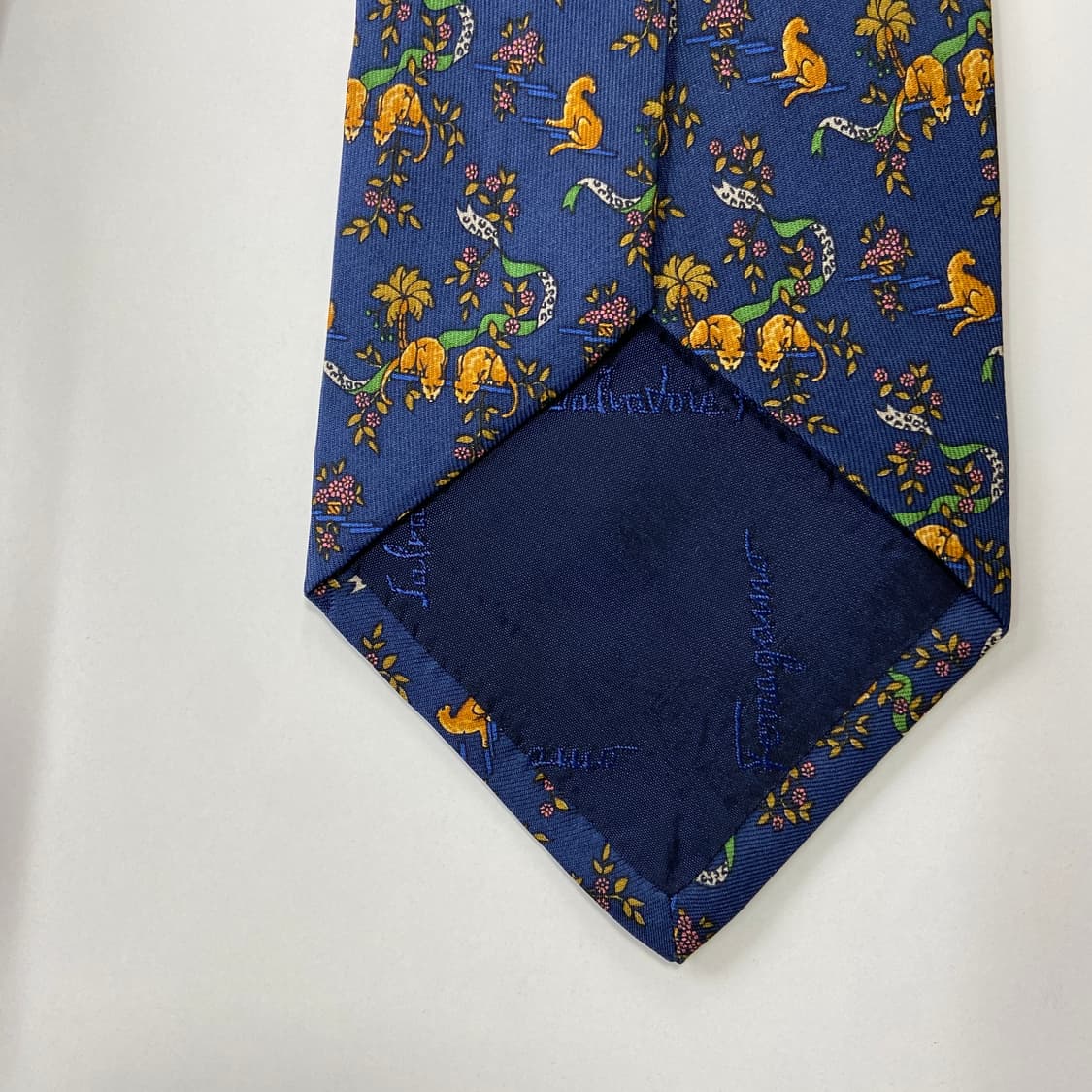 페레가모(Ferragamo) 명품 정품 넥타이 상품이미지7