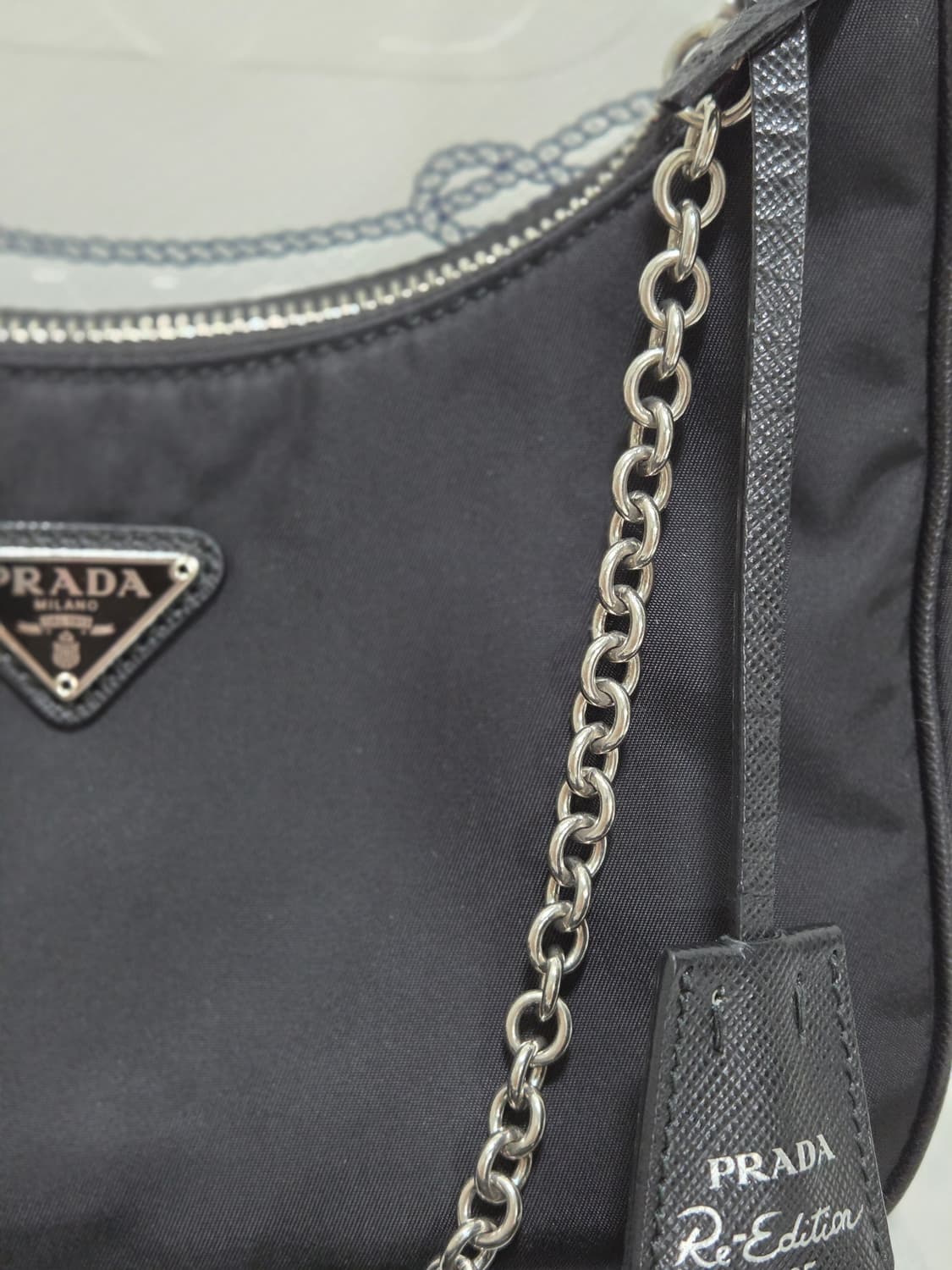 [새상품급] 프라다 리에디션 테수토 은장 체인 호보백  상품이미지4