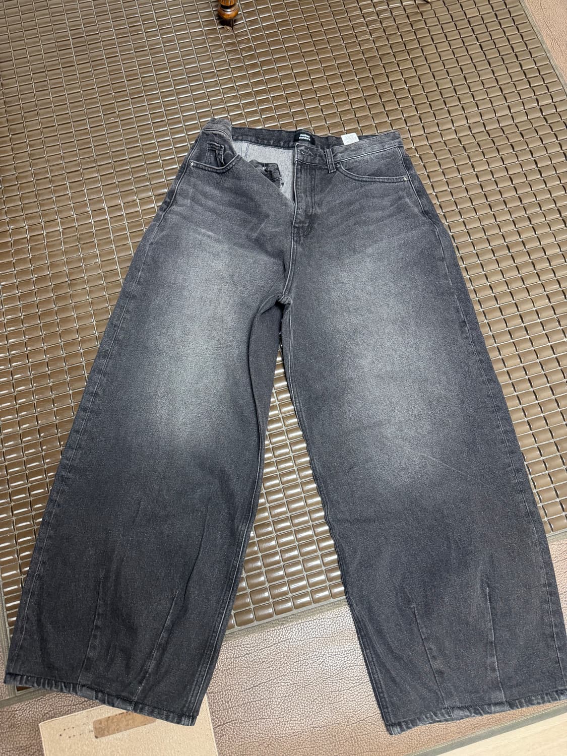 빅 브러쉬 벌룬 데님 팬츠 흑청 32사이즈 상품이미지4