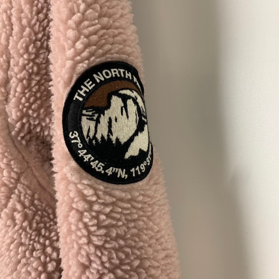 노스페이스 신형 핑크 쉐르파 자켓 상품이미지6