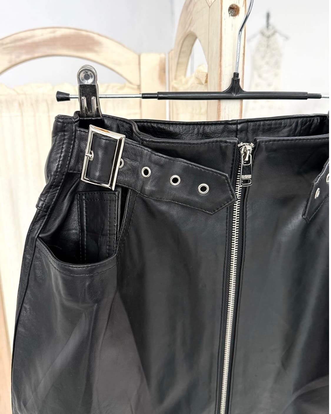 Black Belted Lambskin Zip Mini Skirt 상품이미지6