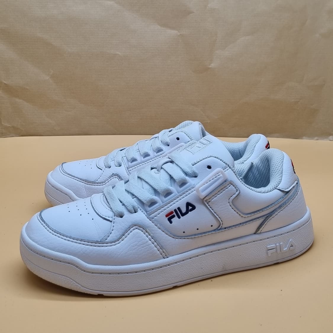 휠라 벨트랩 여성운동화240  상품이미지1