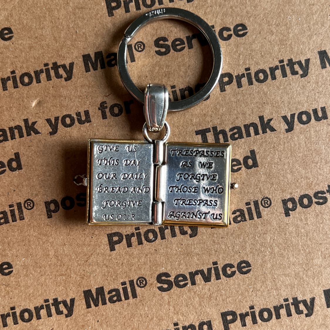 90s vtg Holy Bible Keyring 상품이미지2