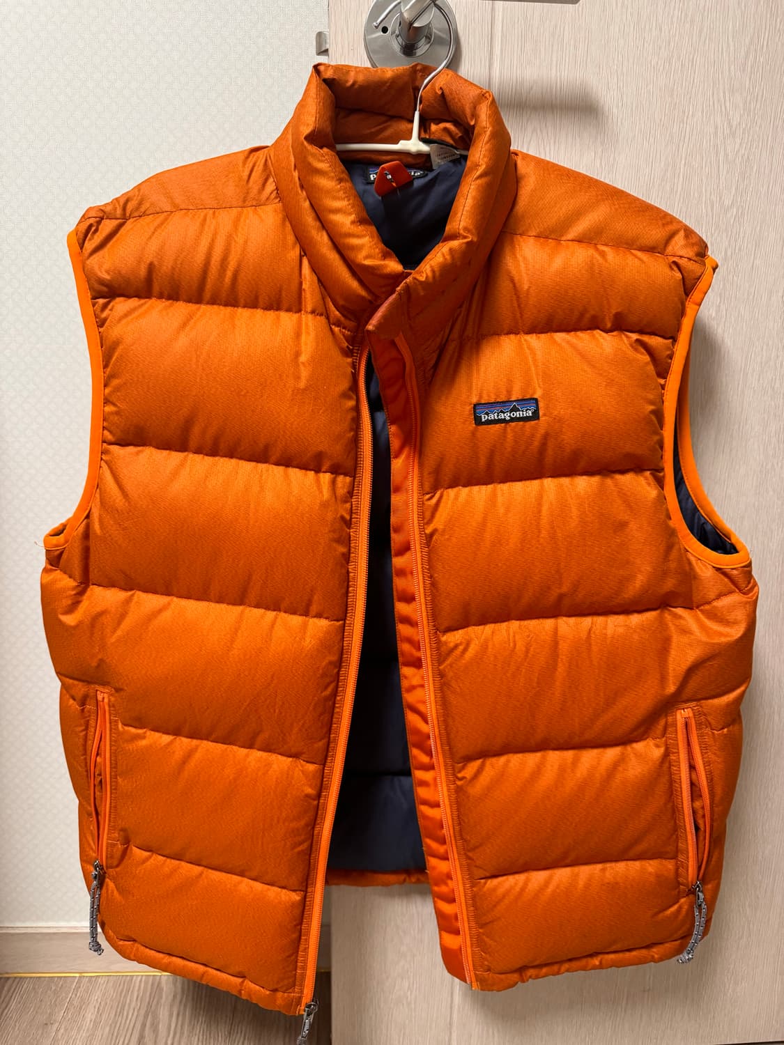 파타고니아 구스 베스트 오렌지 M 상품이미지1