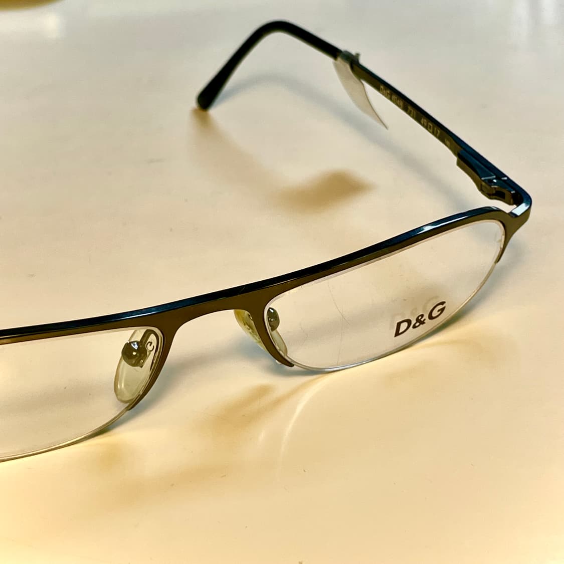 D&G 돌체엔가바나 반무테 빈티지 안경 판매합니다 상품이미지2