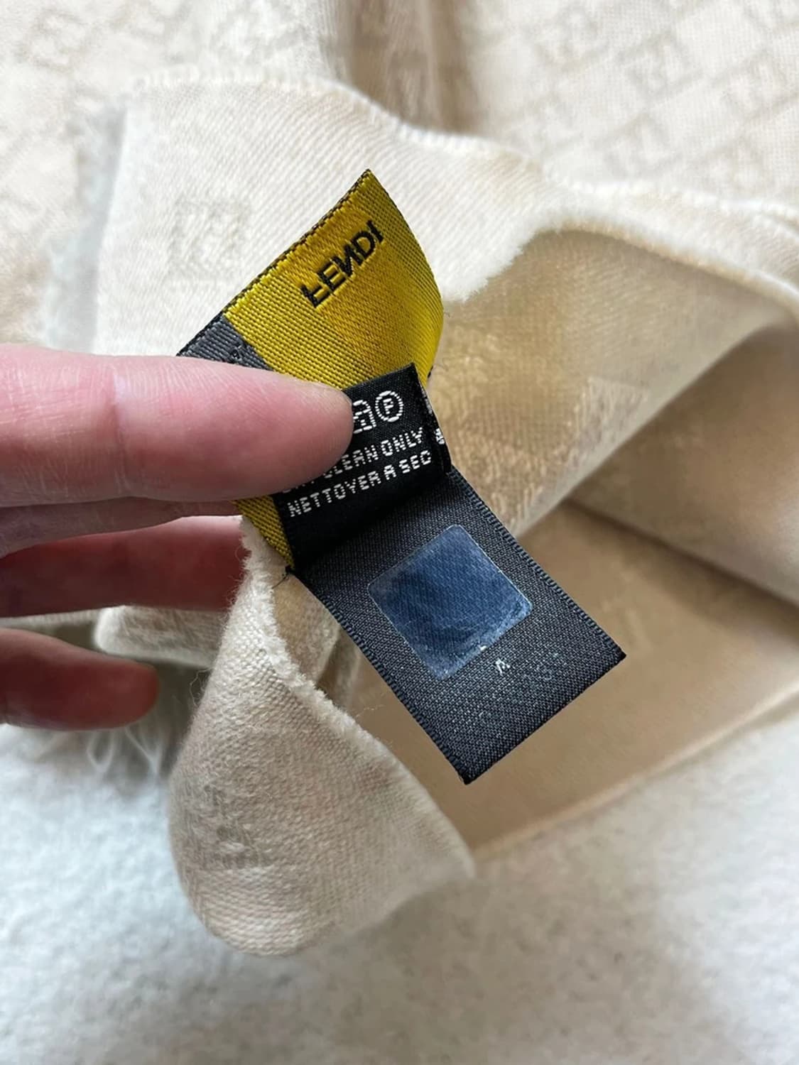 펜디 FENDI FF 주카 패턴 머플러 목도리 A1783 상품이미지8