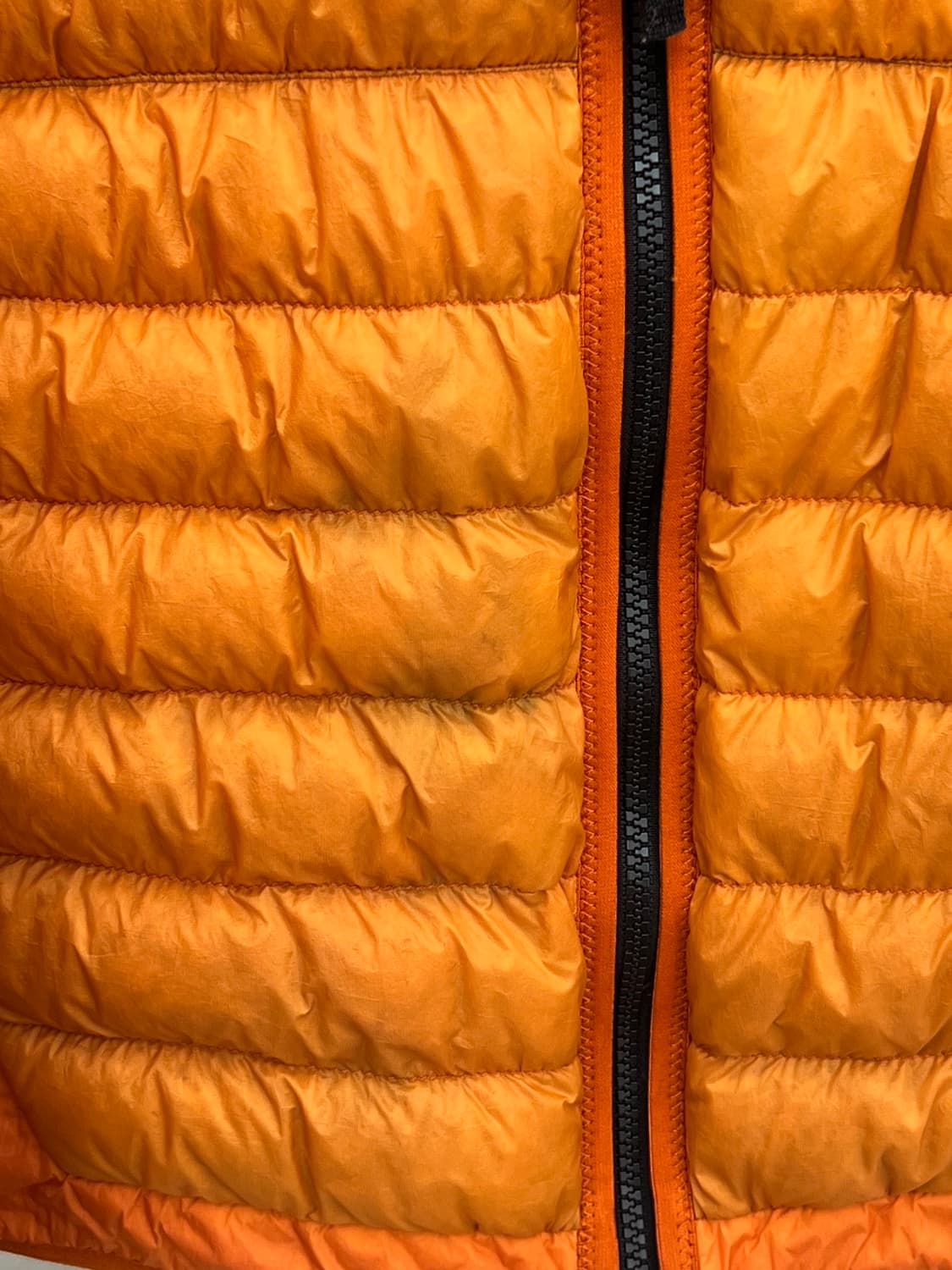 스톤아일랜드 와펜 오렌지 경량 패딩 / 14Y 상품이미지9