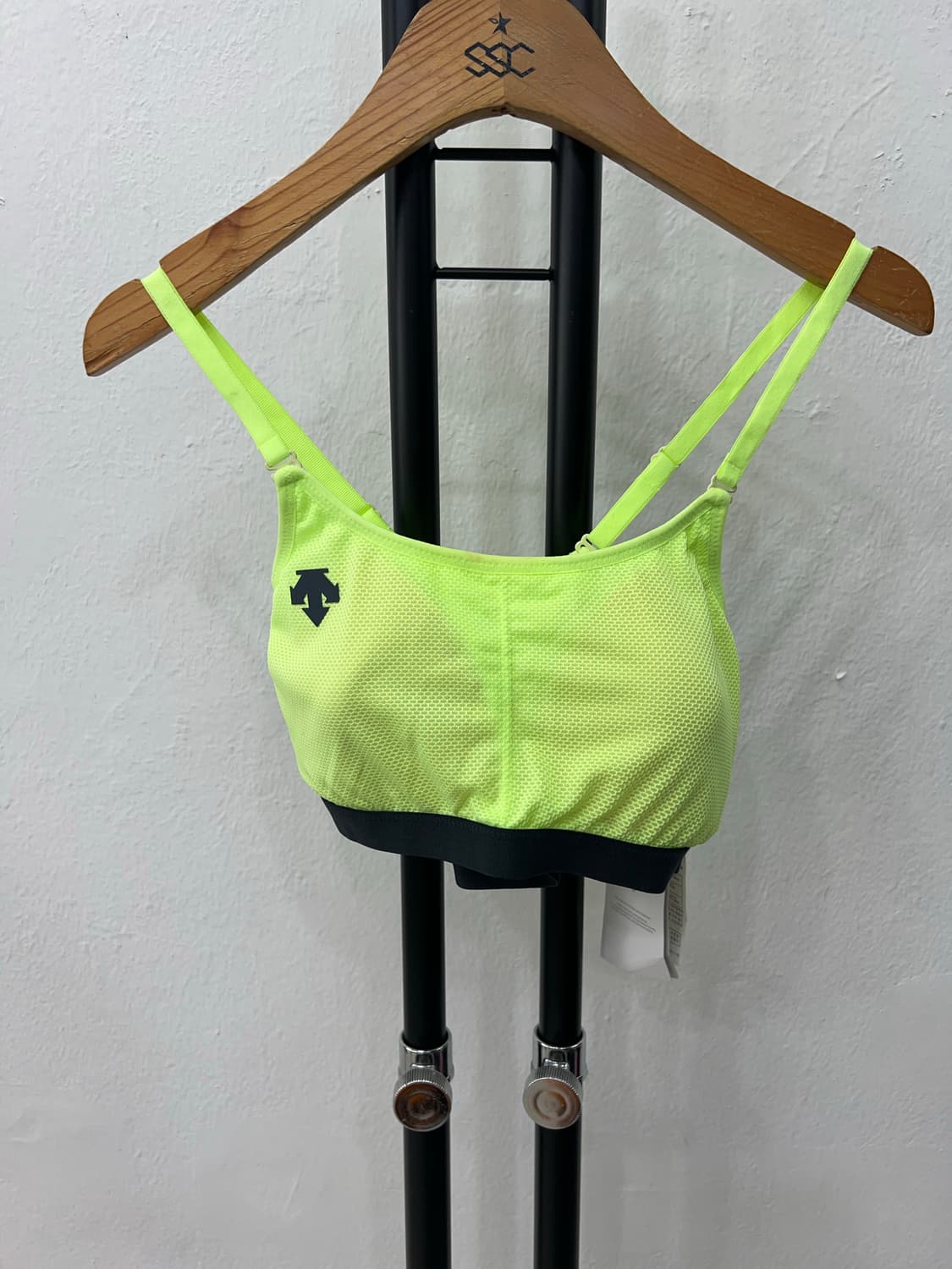 새제품) 데상트 정품 브라탑 S 상품이미지1