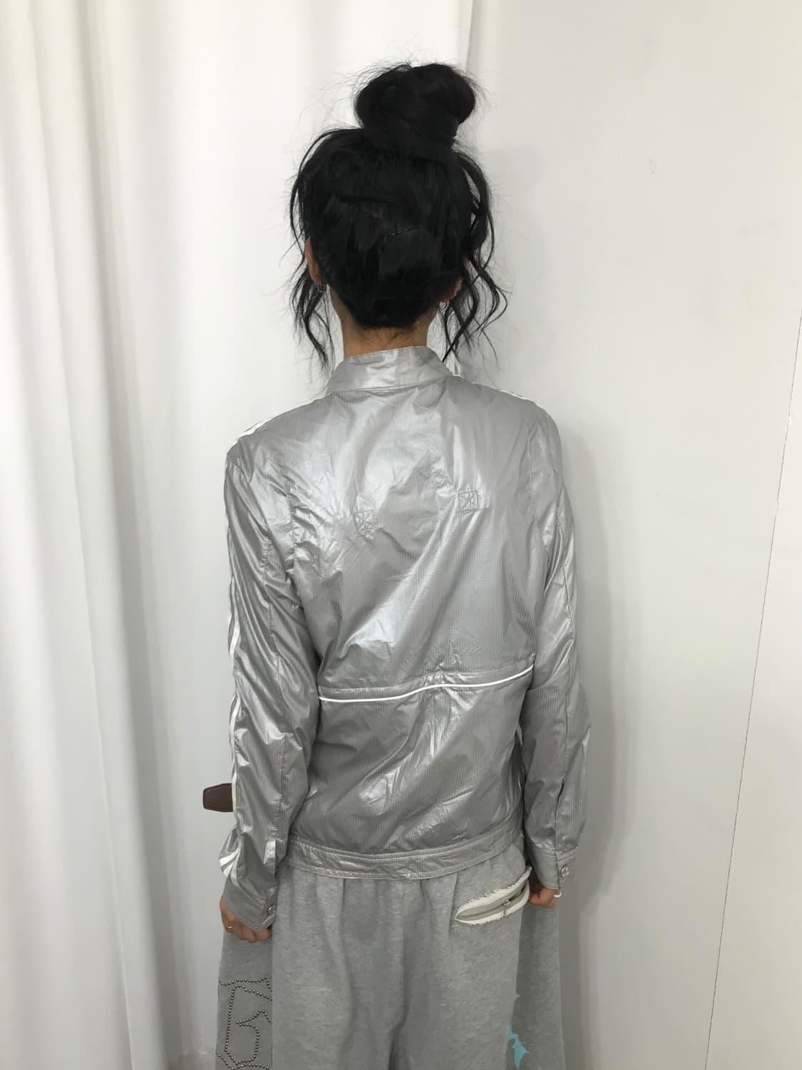 아디다스 오리지널스 실버 바람막이 상품이미지3