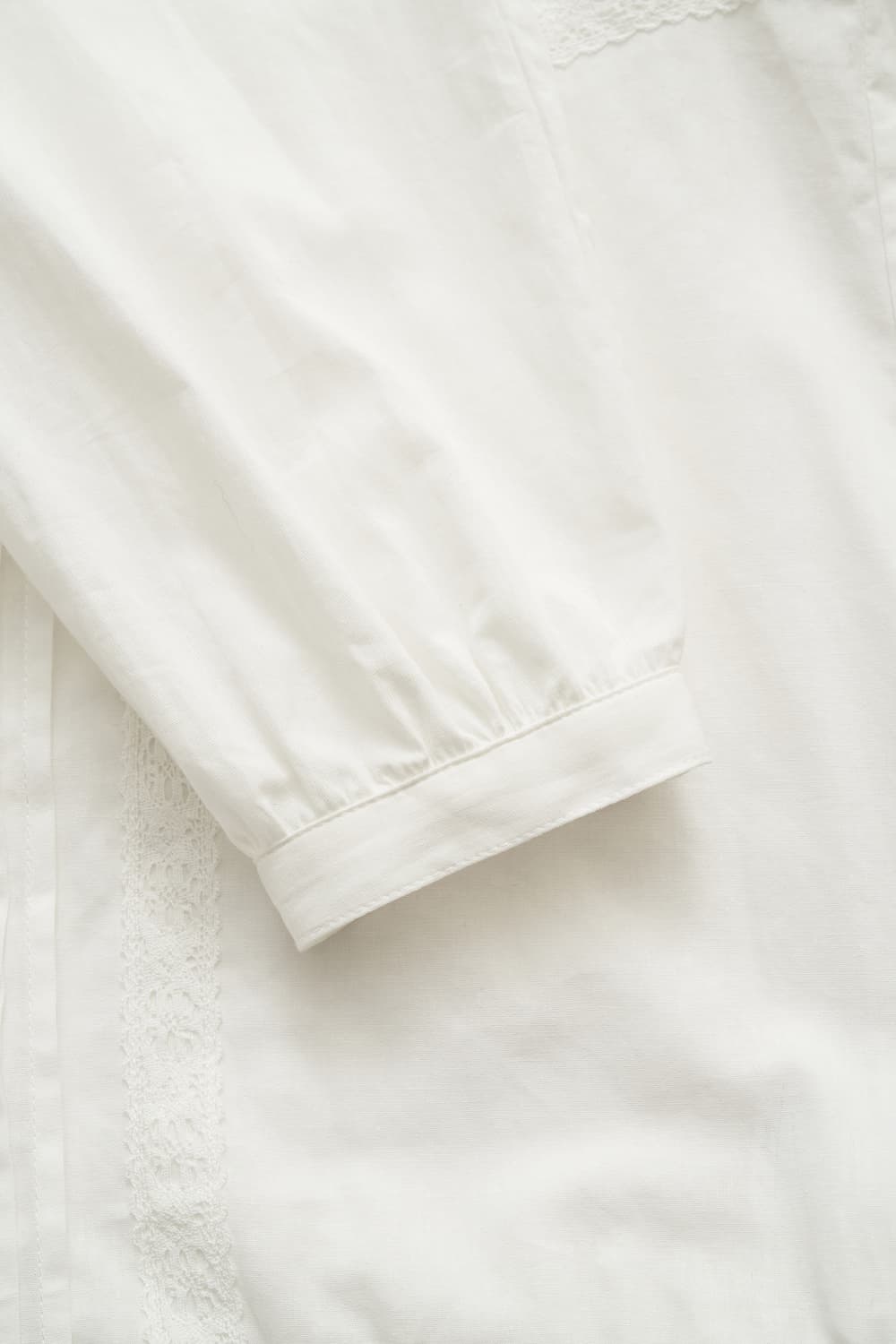 [farven] ATILA LACE STRING BLOUSE_IVORY 상품이미지8