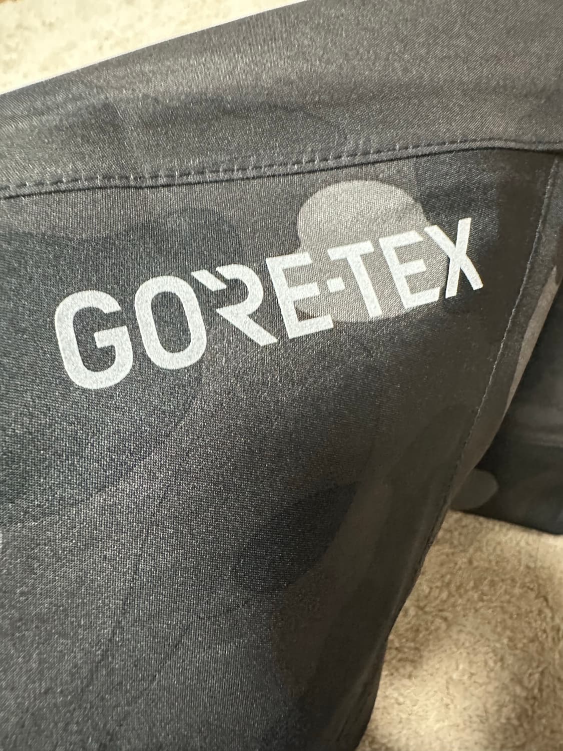 베이프 고어텍스 카모 쉘 자켓 상품이미지2