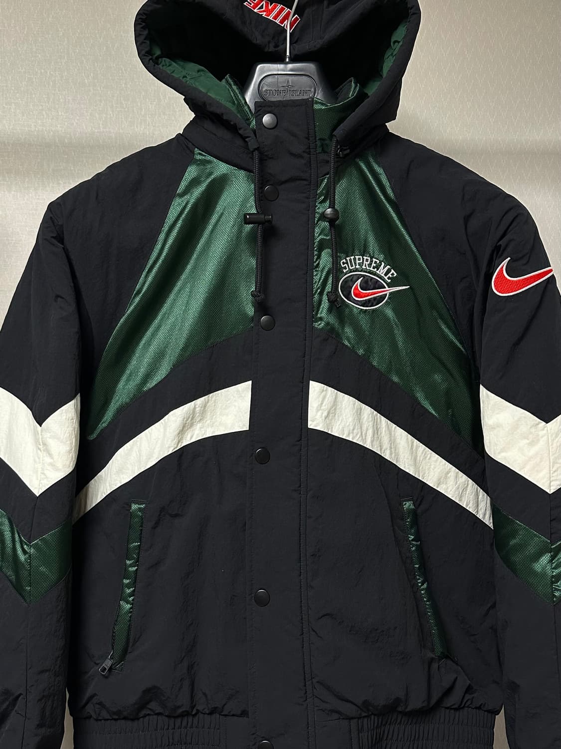 슈프림 x 나이키 콜라보 스포츠 그린 셋업 19ss 상품이미지1