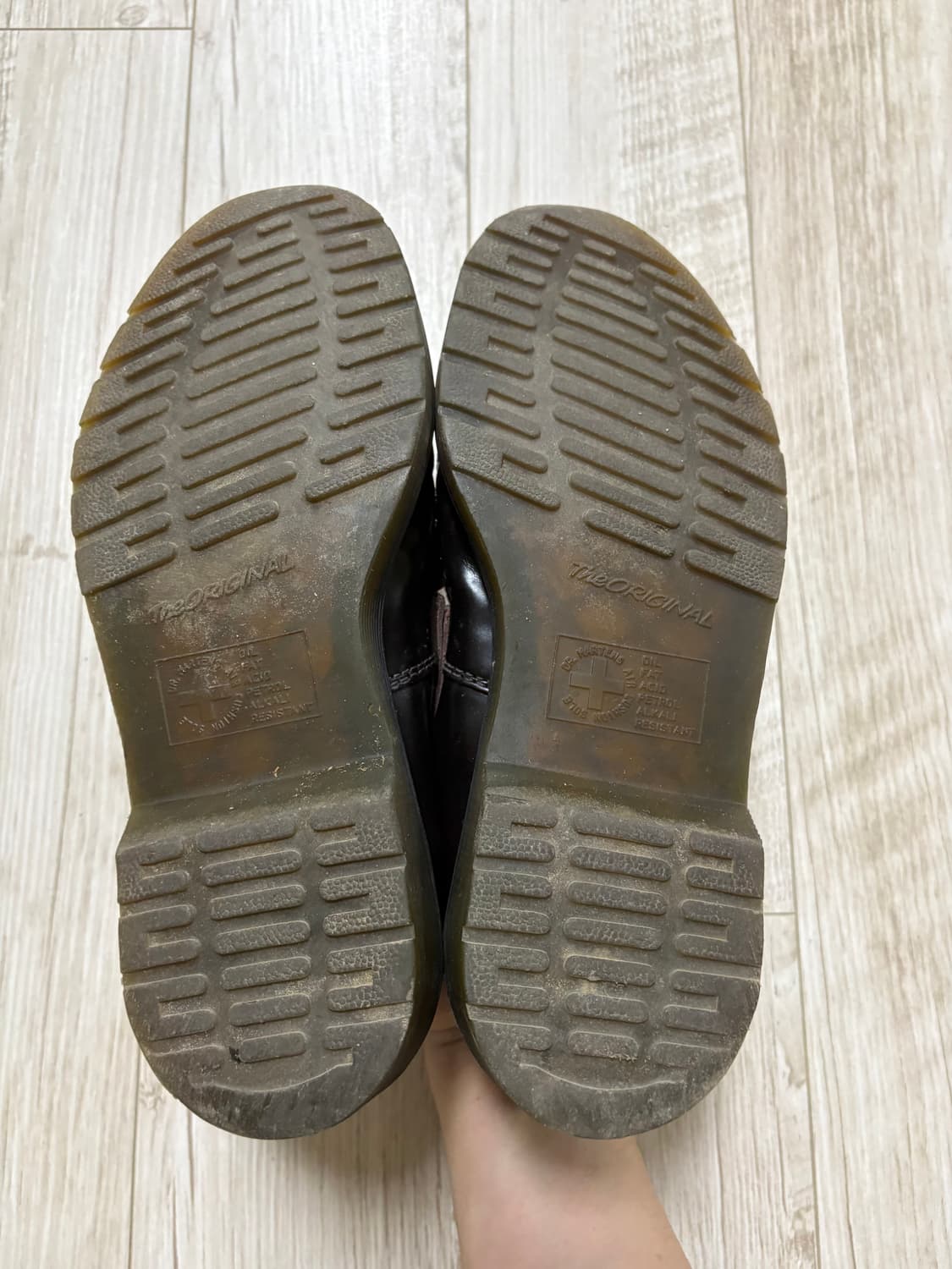 닥터마틴 아드리안 체리우드 260 상품이미지6