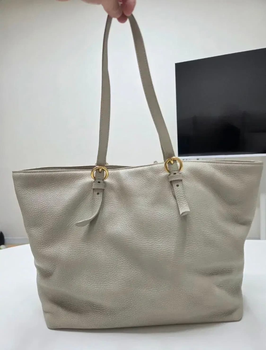 미우미우 비텔로 다이노 토트백 상품이미지2