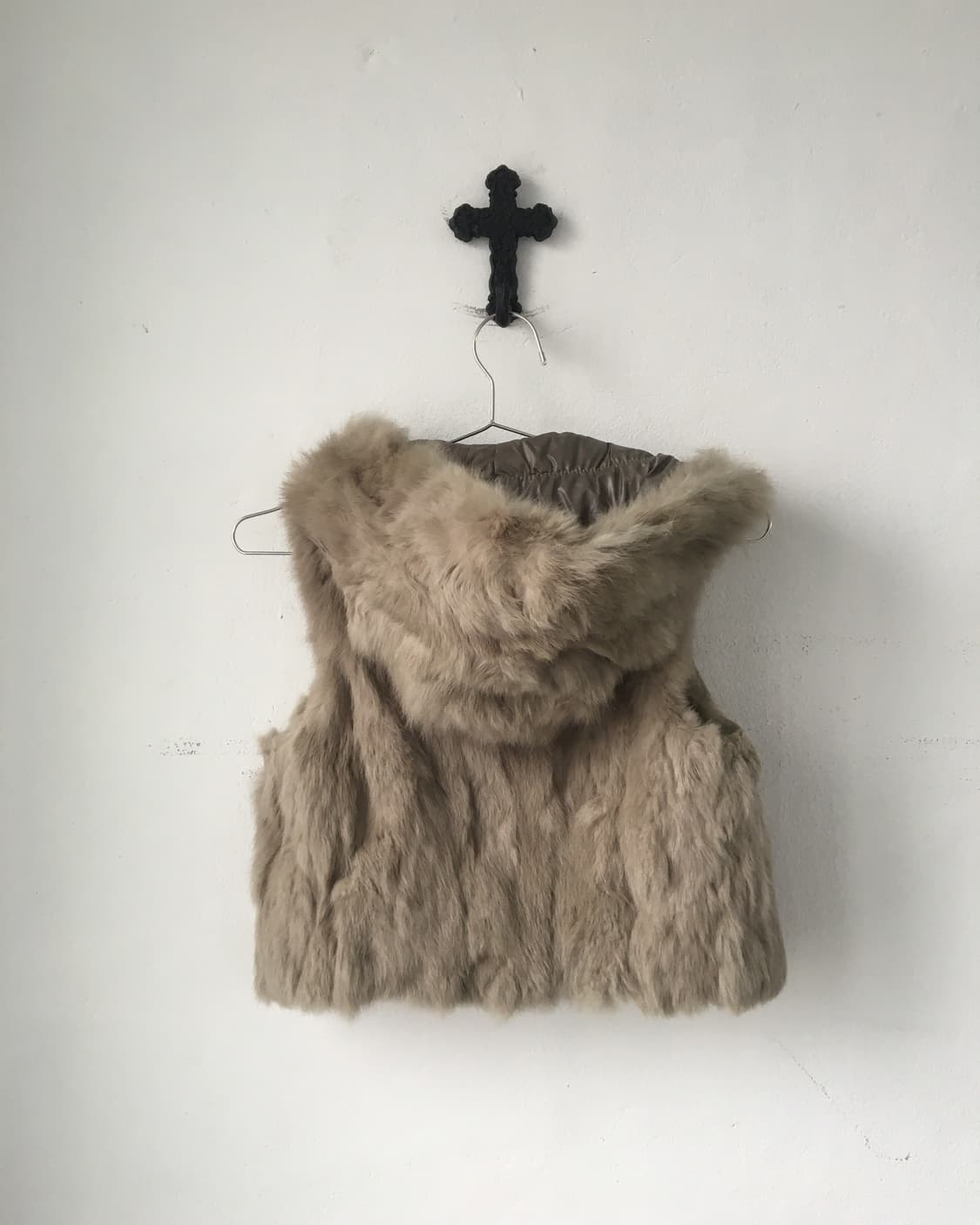 Reversible rabbit fur hood vest 상품이미지3