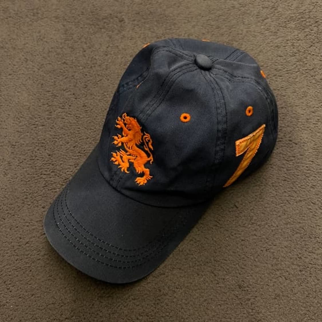 thrasher vintage lion cap 상품이미지1