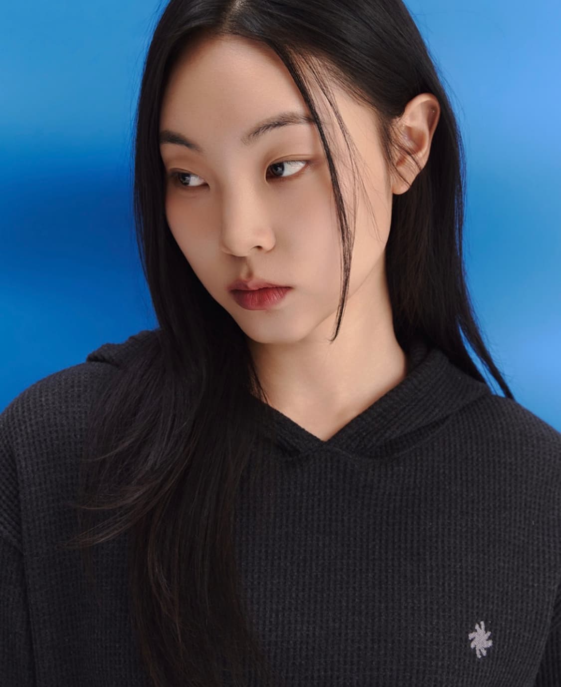 와플 핑거홀 후드 차콜 상품이미지3