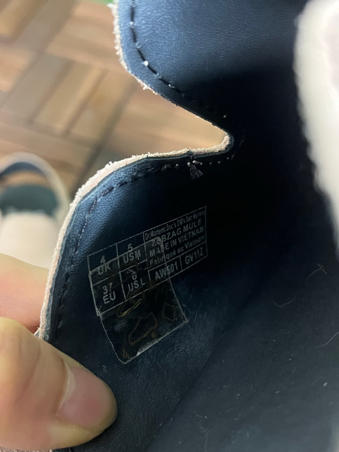 닥터마틴 연핑크 스웨이드 뮬 상품이미지5