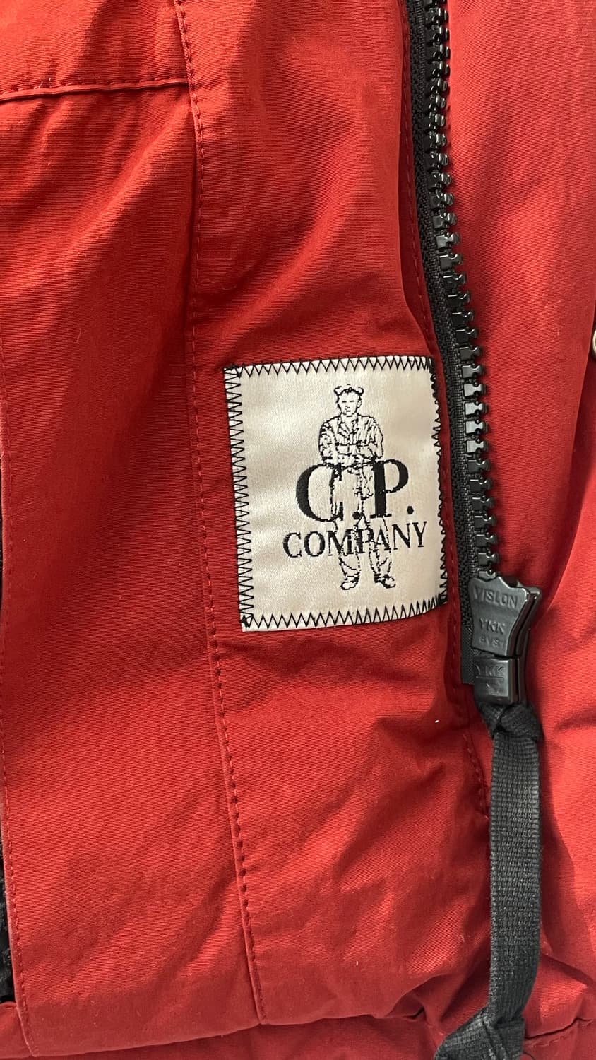 [100]cp컴퍼니 덕다운 고글 패딩 상품이미지2