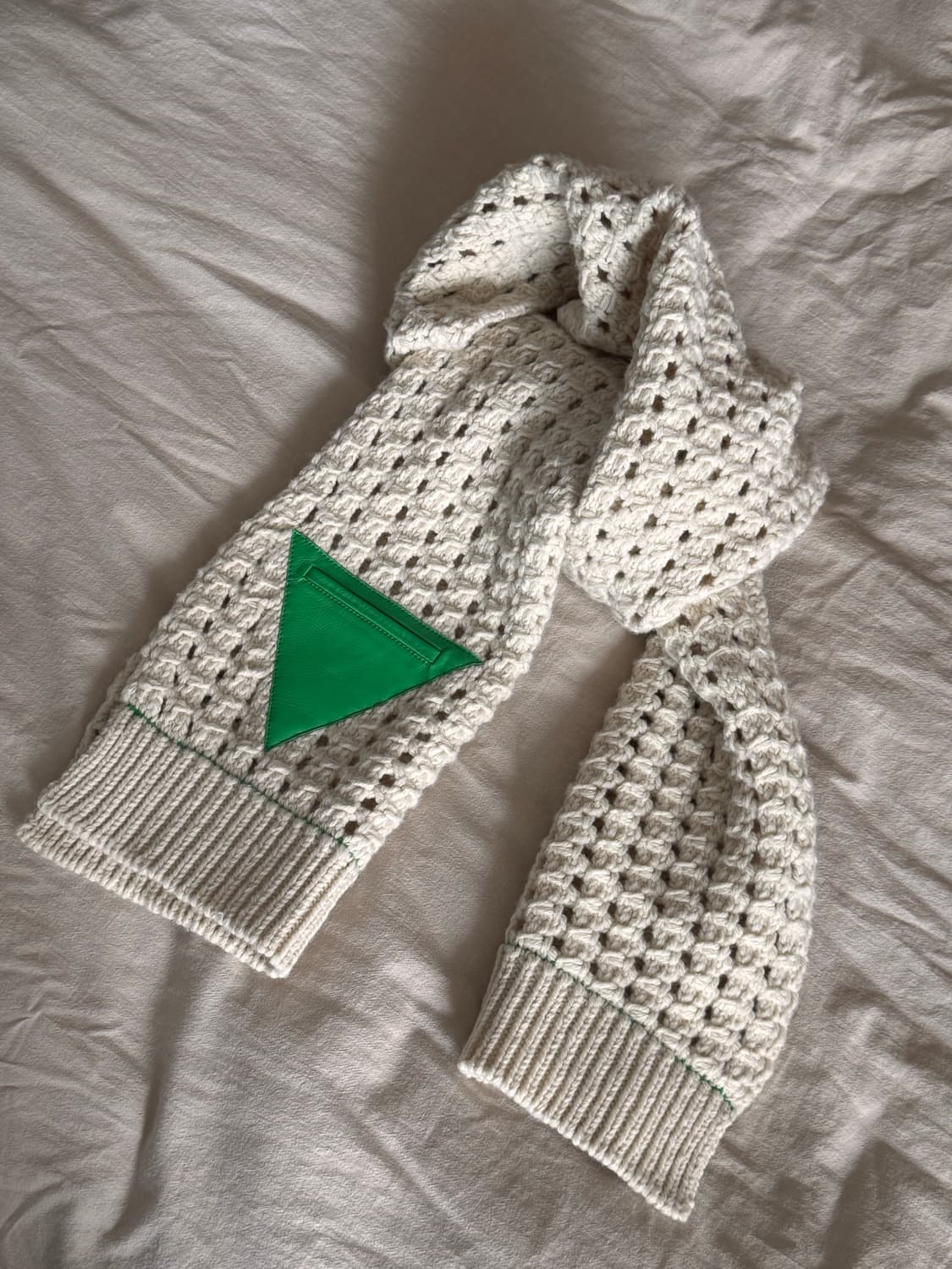 보테가베네타 Leather Trim Wool Scarf 그린 포켓 머플러 상품이미지10