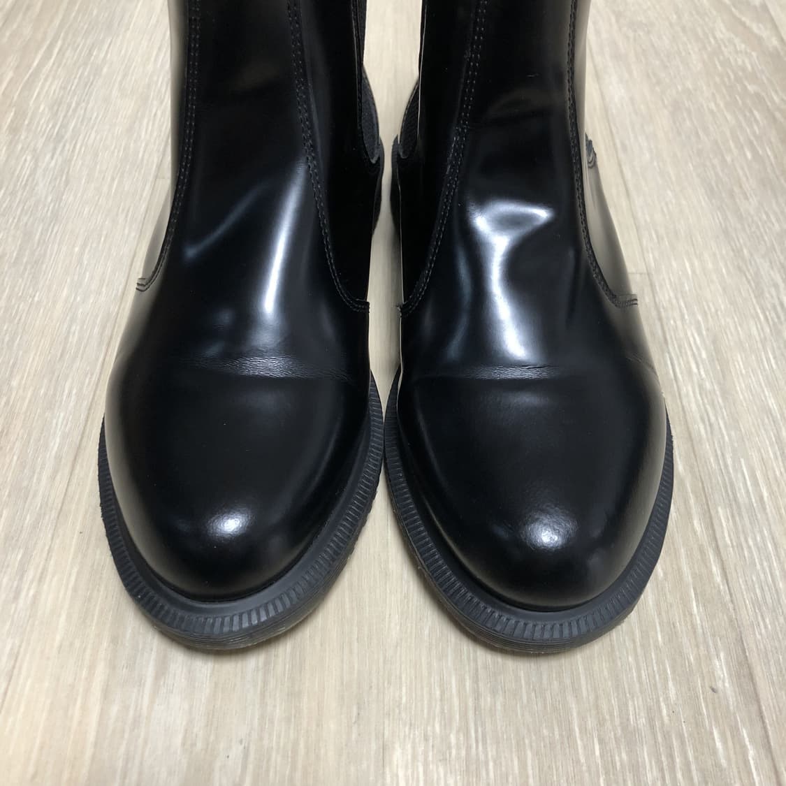 (230) 닥터마틴 Dr.martens 플로라 첼시 부츠 스무스 블랙 상품이미지10
