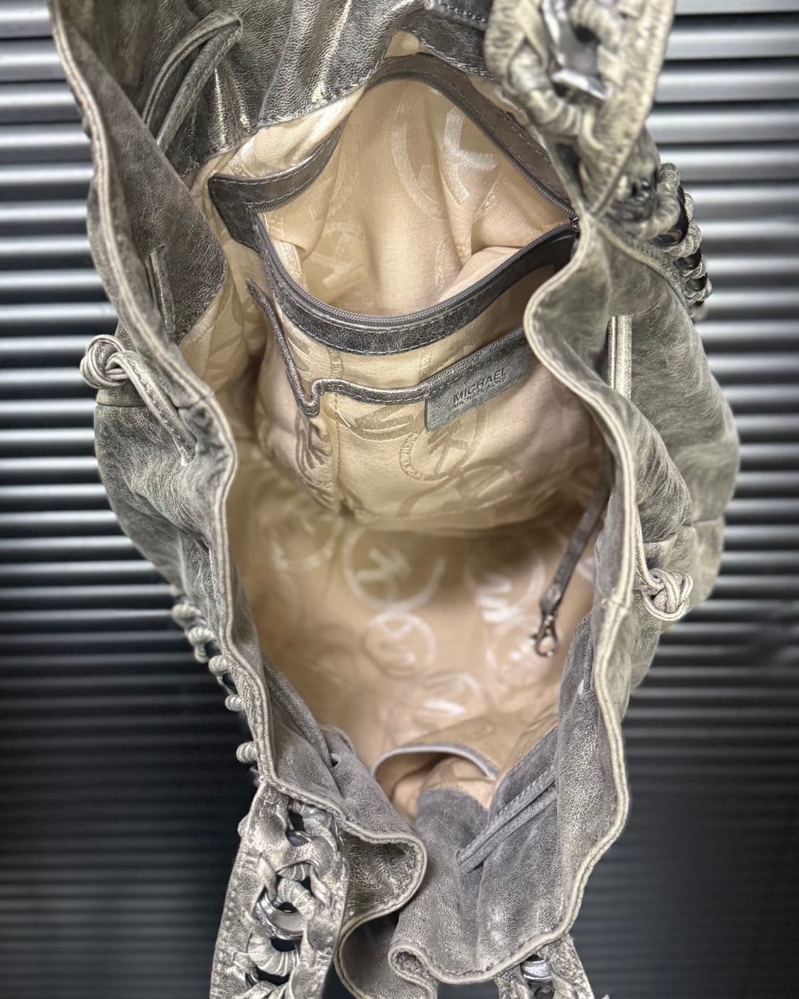 마이클 코어스 펄 골드 체인 손잡이 가죽 레더 숄더백 y2k 펑크 갸루 상품이미지7