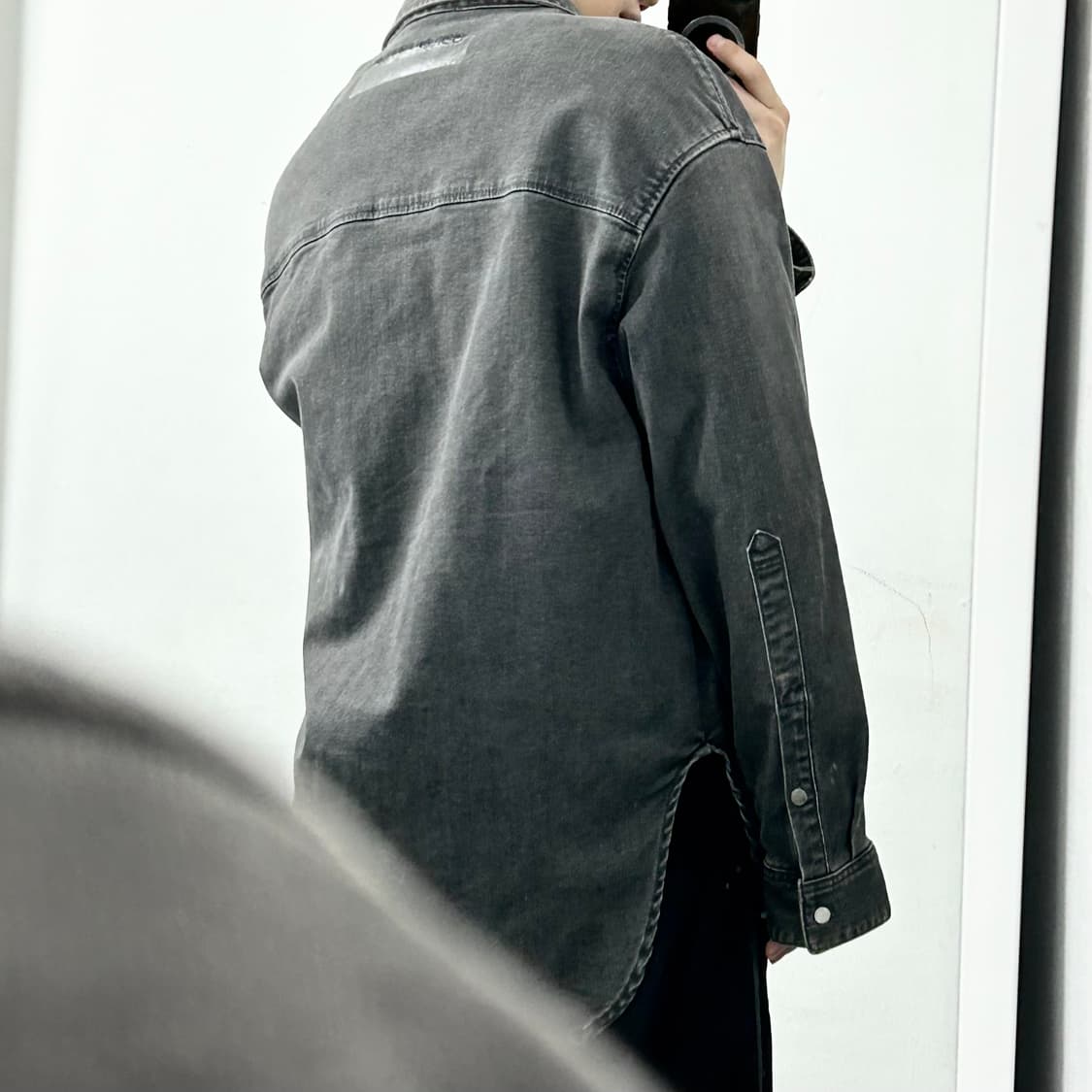 솔리드옴므 흑청 오버 셔츠 자켓 상품이미지3