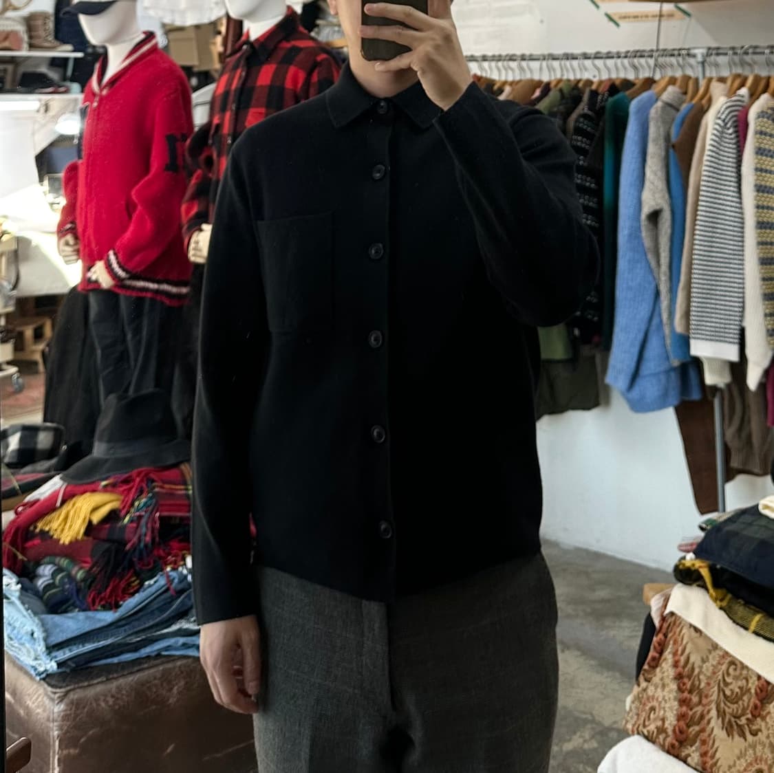 (착용컷) 유니클로 카라 니트 가디건 (남성용 98) 상품이미지3