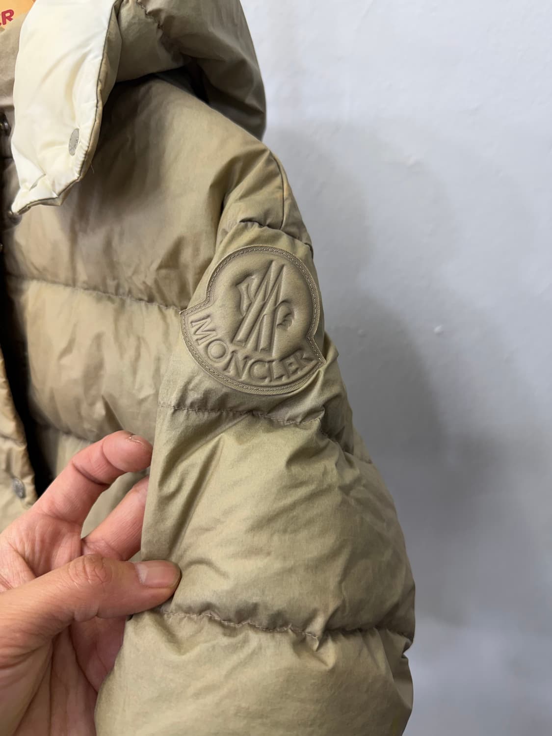 정품) 몽클레어 21ss DAOS 키즈 패딩 4Y 상품이미지4