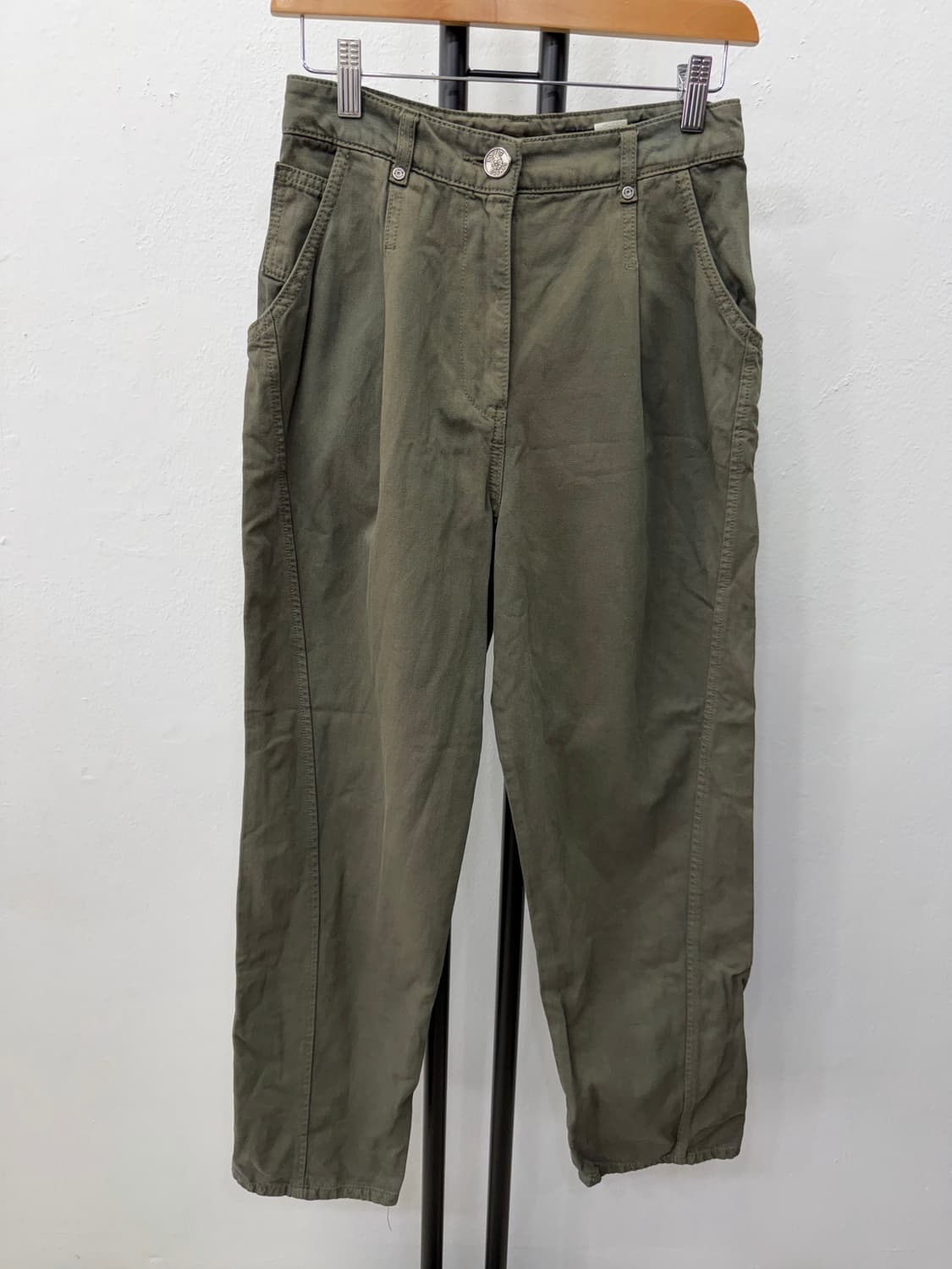 정품) 타임 한섬 22ss 카키색 면바지 팬츠 64 상품이미지1
