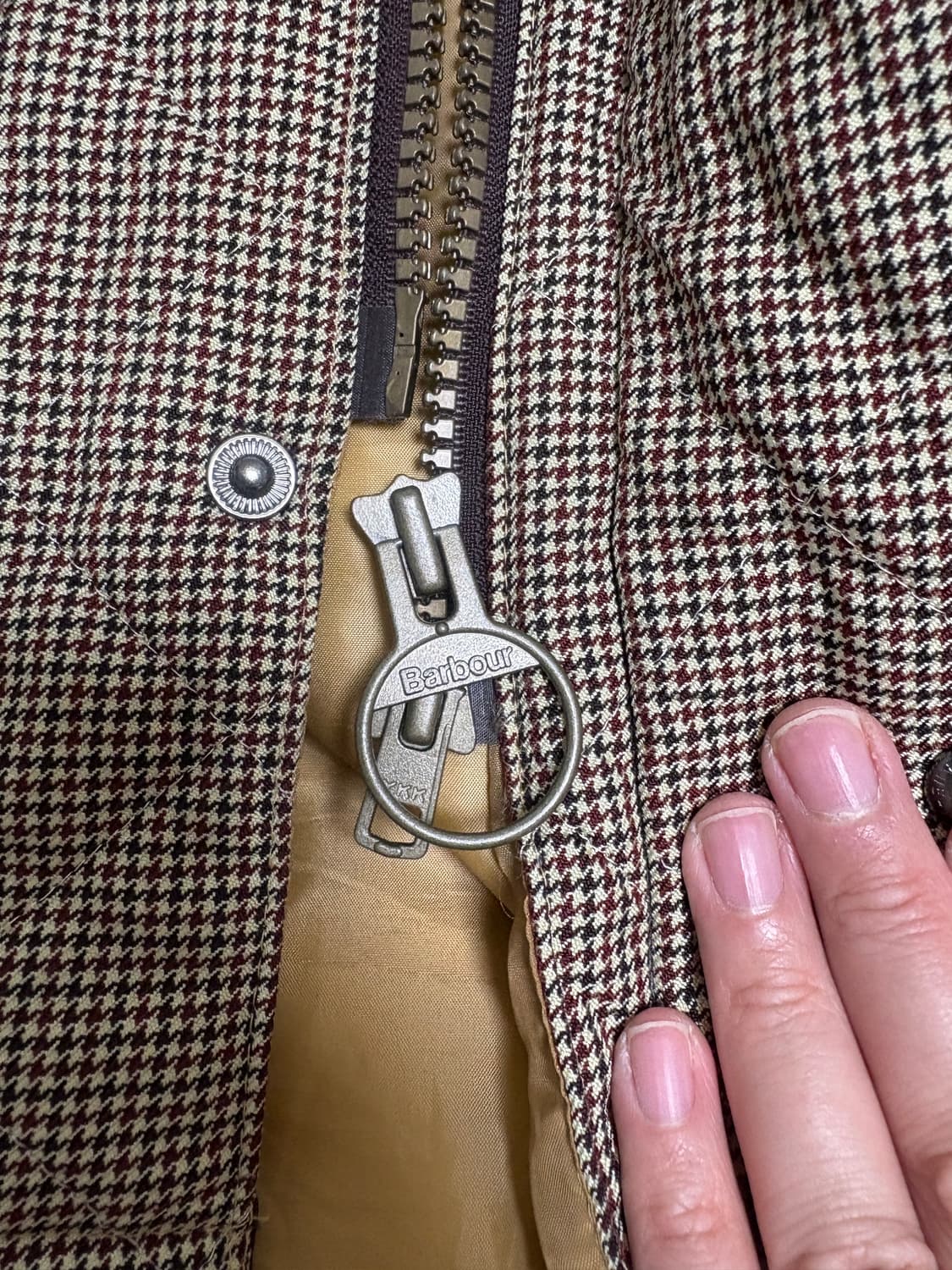 바버 논왁스 카운티 인듀어런스 패딩 자켓 상품이미지4