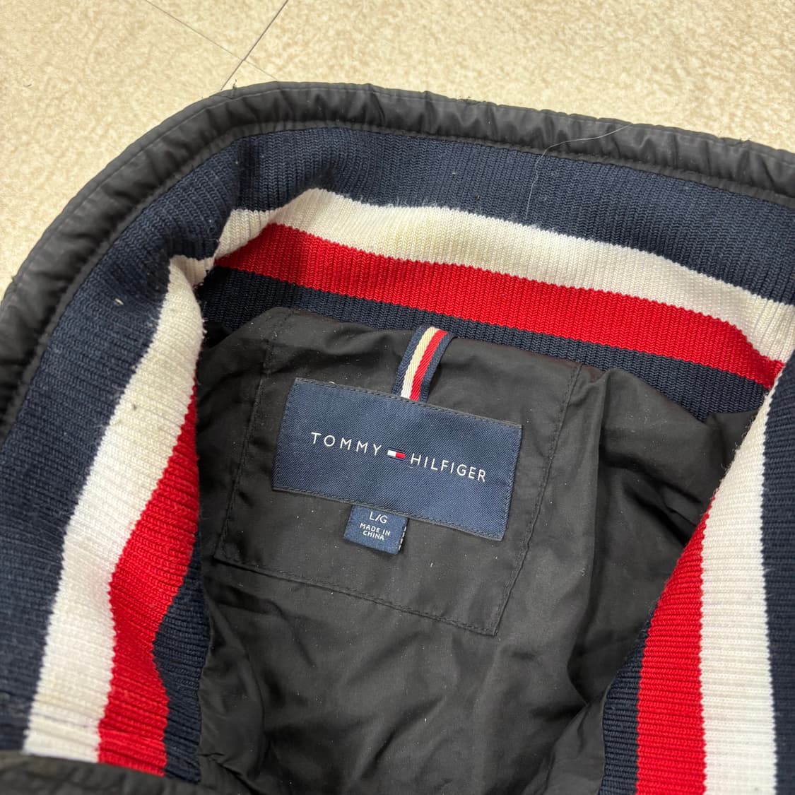 타미 힐피거 스몰로고 퀼팅 자켓 상품이미지3