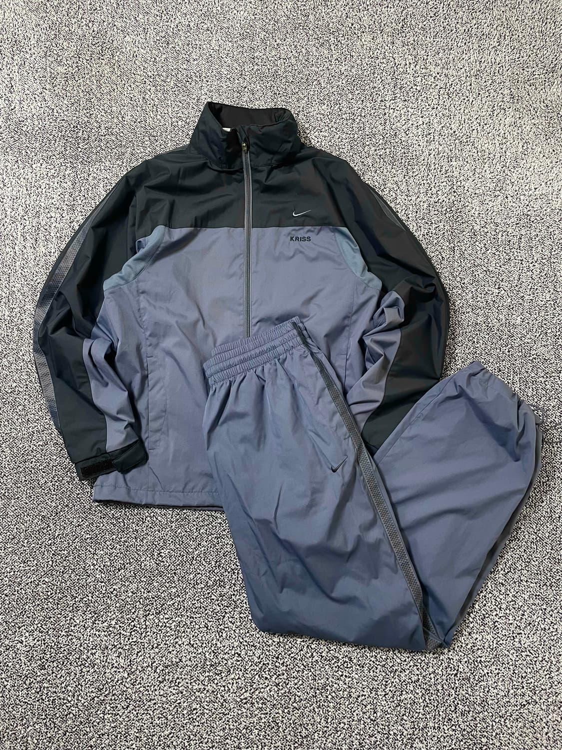 빈티지9. 나이키 00s 배색 윈드브레이커 바람막이 셋업 트레이닝세트 상품이미지1