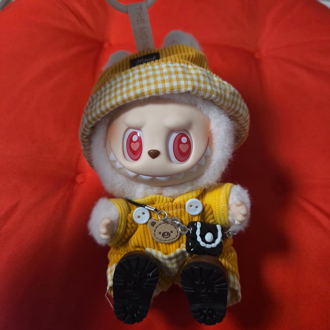 정품)팝마트 라부부 나랑 같이 놀자 인형 시리즈 다다 키링(부끄부끄) 상품이미지2