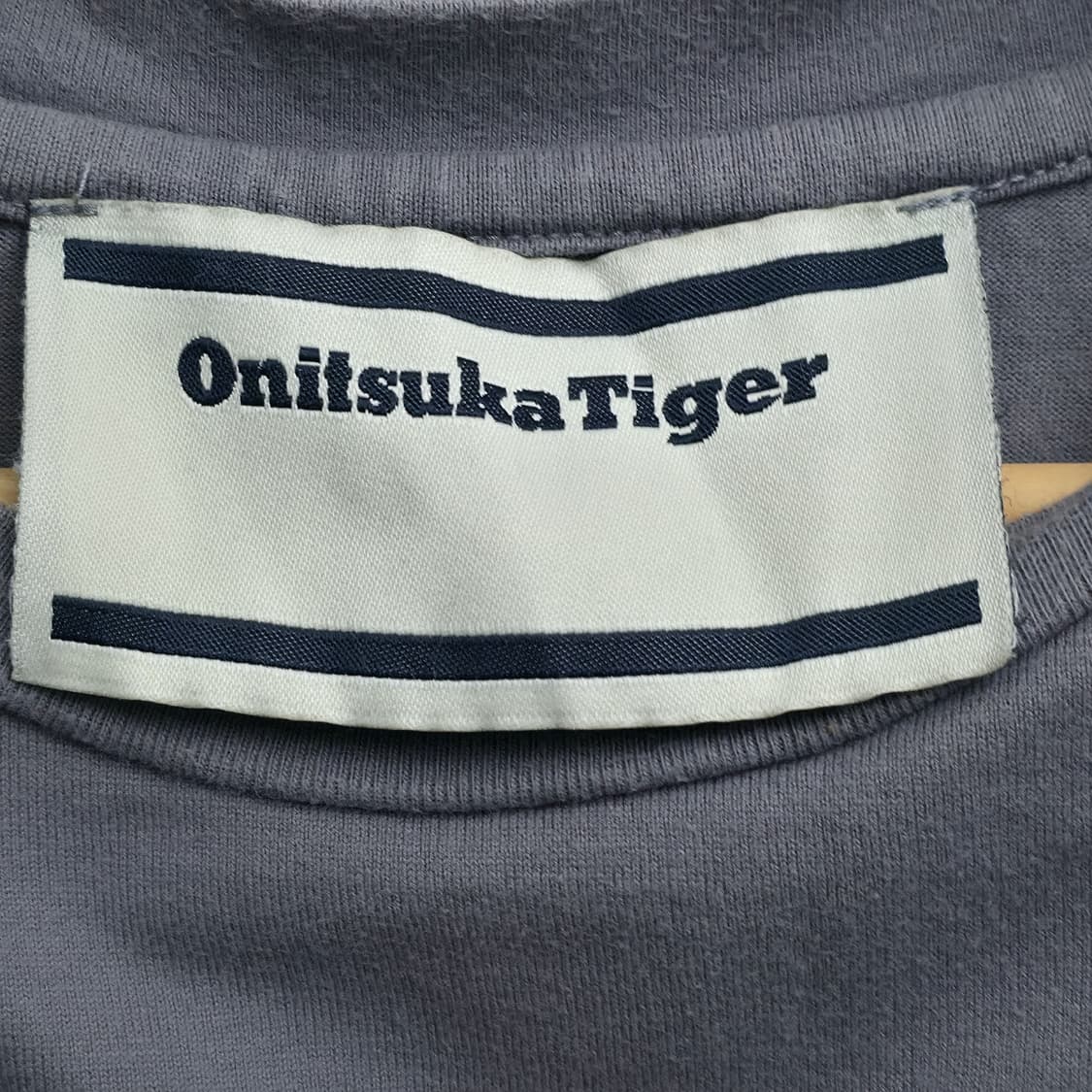 [L] 오니츠카타이거 그레이 티셔츠 상품이미지5