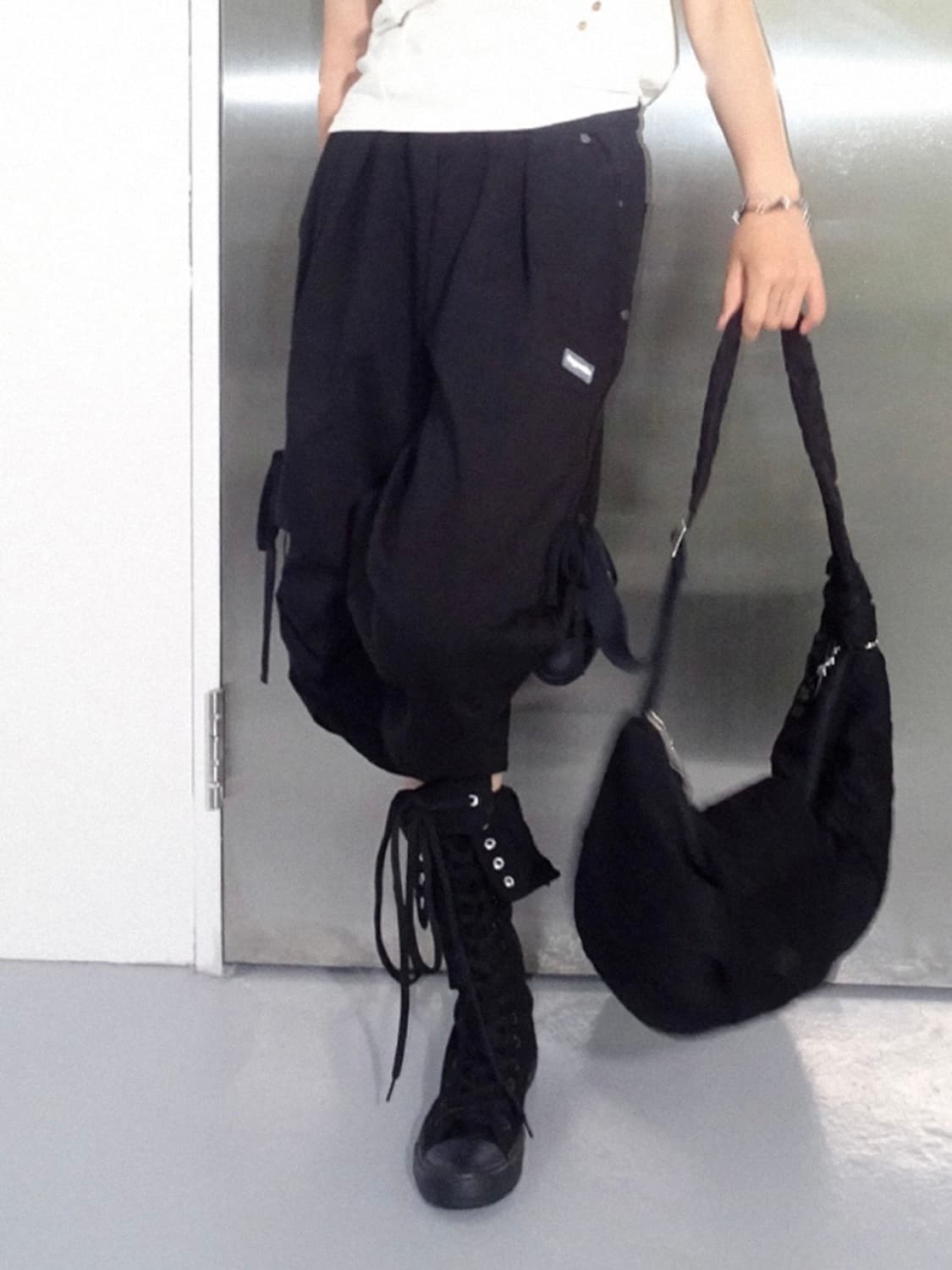 허그유어스킨 와이드 버뮤다 팬츠 블랙 상품이미지2