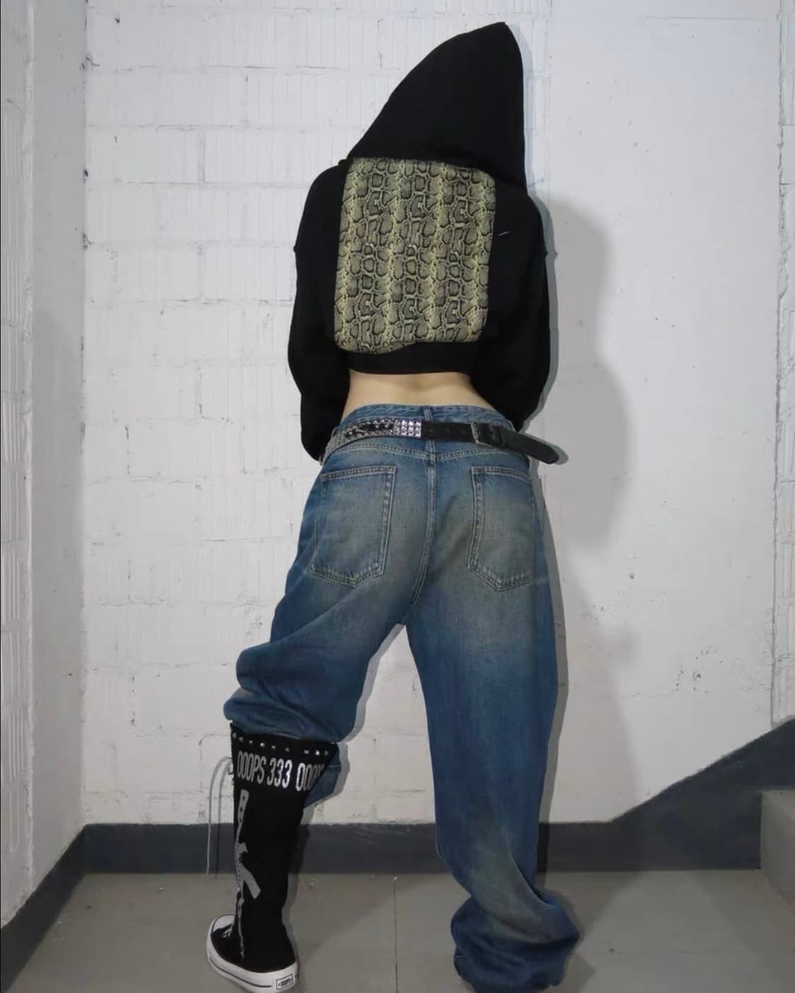 Snake Pattern Washed Hoodie (급매) 상품이미지5