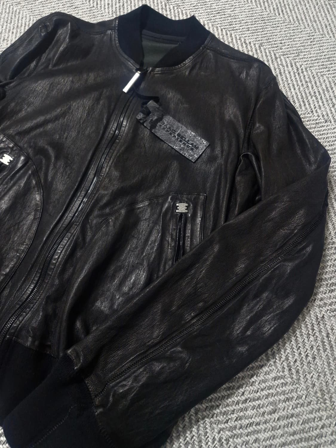 (민트급) 아이작세럼 isaac sellam atelier 척추 봄버 L 상품이미지2