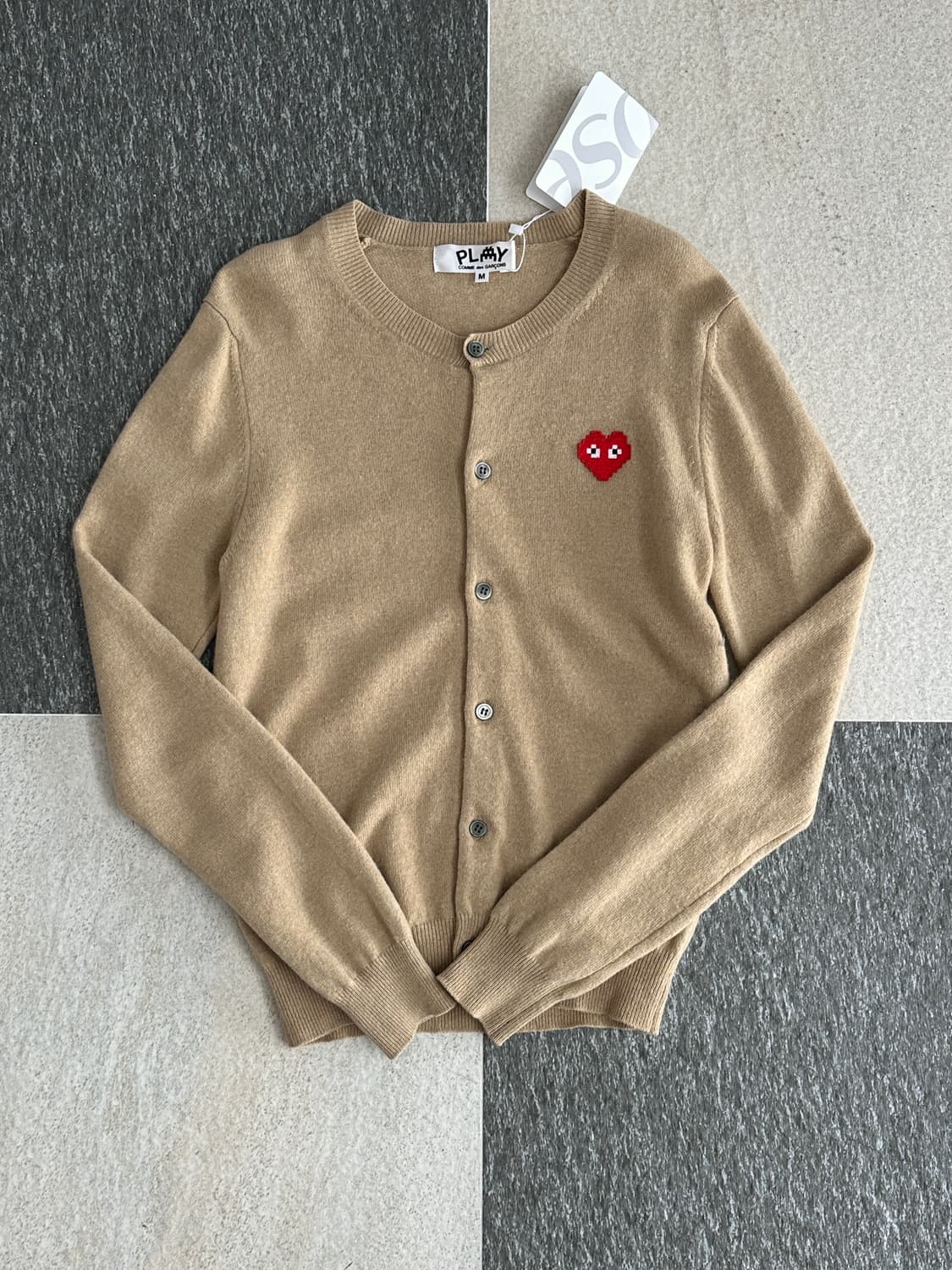 꼼데가르송 X 인베이더 23ss 카멜 울 가디건 상품이미지5