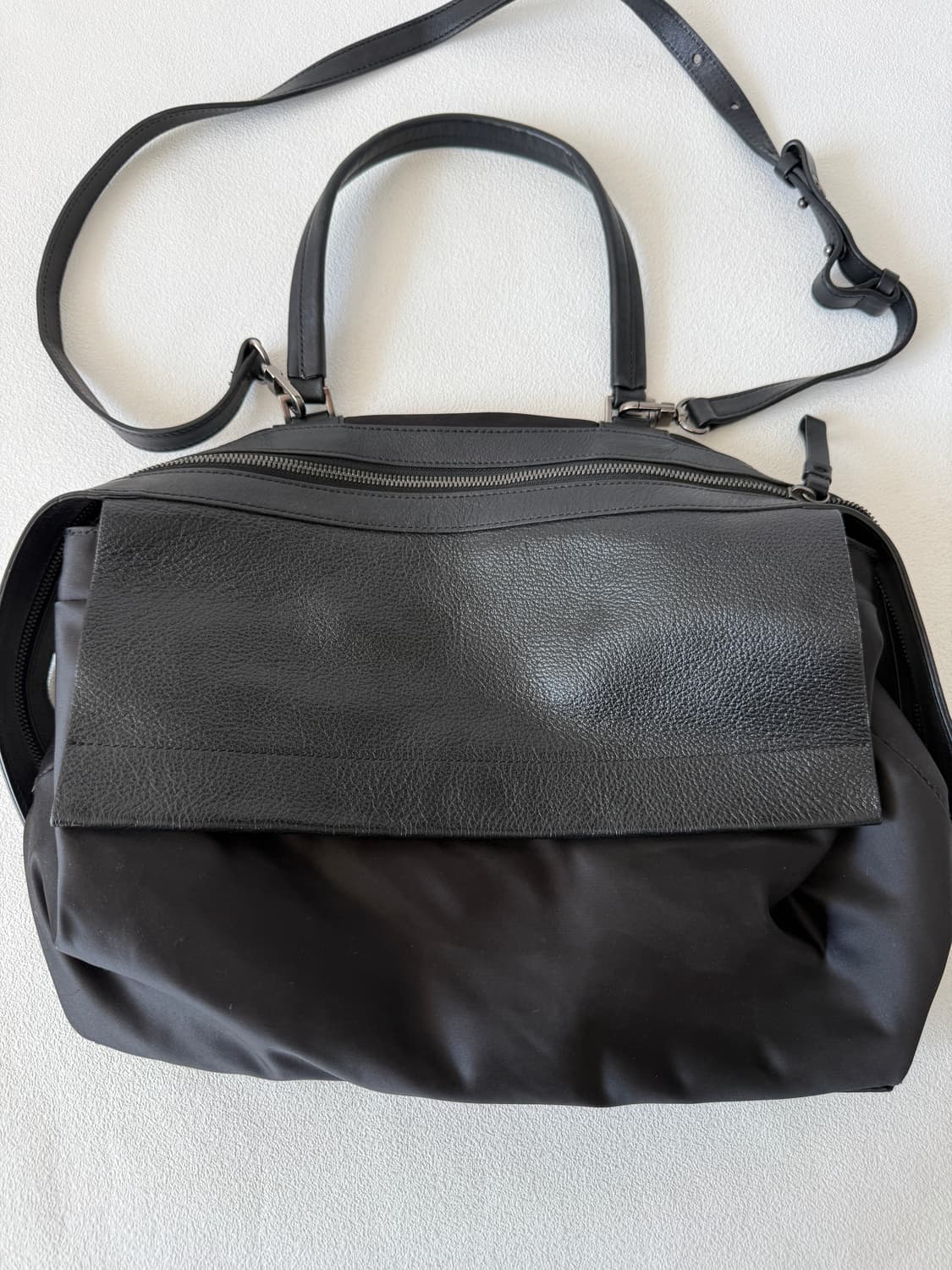 구호(KUHO) 레더&원단 토트 크로스백 상품이미지4