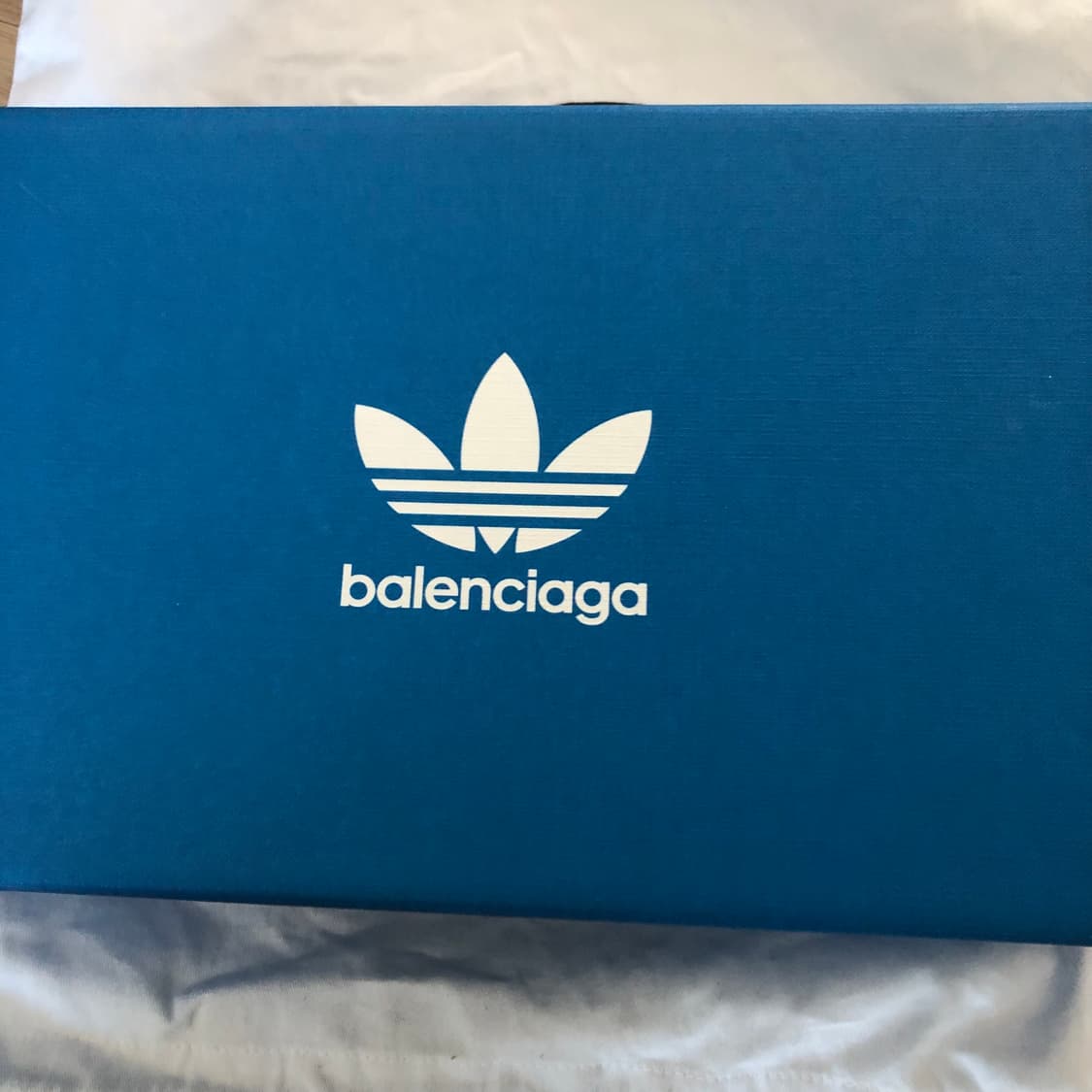 발렌시아가x아디다스 원아웃 43 상품이미지7