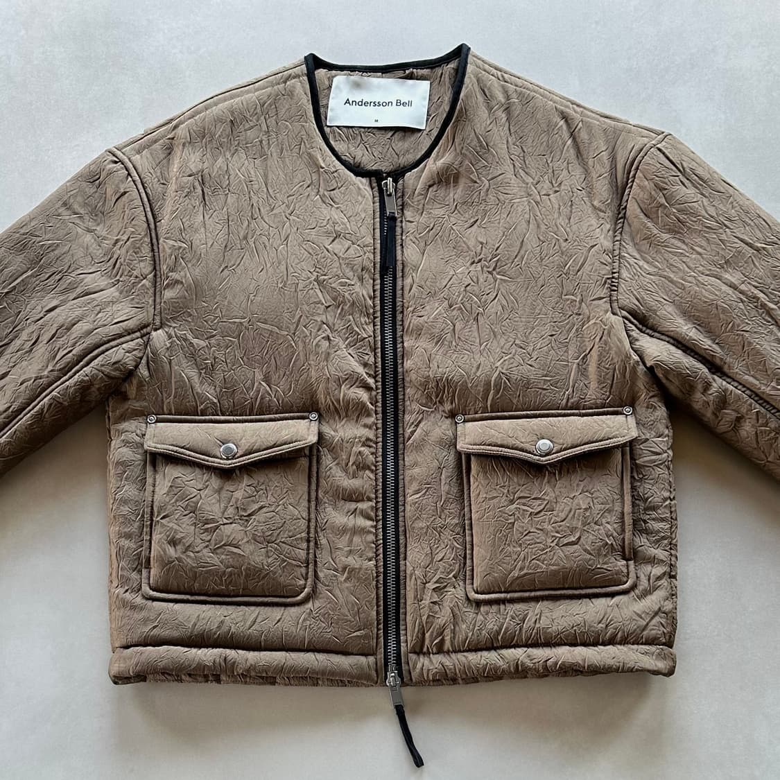 [M]앤더슨벨 Andersson Bell 알렉 칼라리스 숏패딩 자켓 상품이미지2