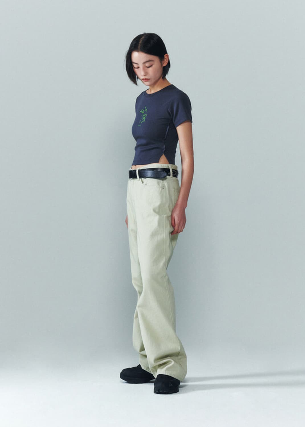 EERST 이어스트 Key hole HS T-Shirt Charcoal 상품이미지5