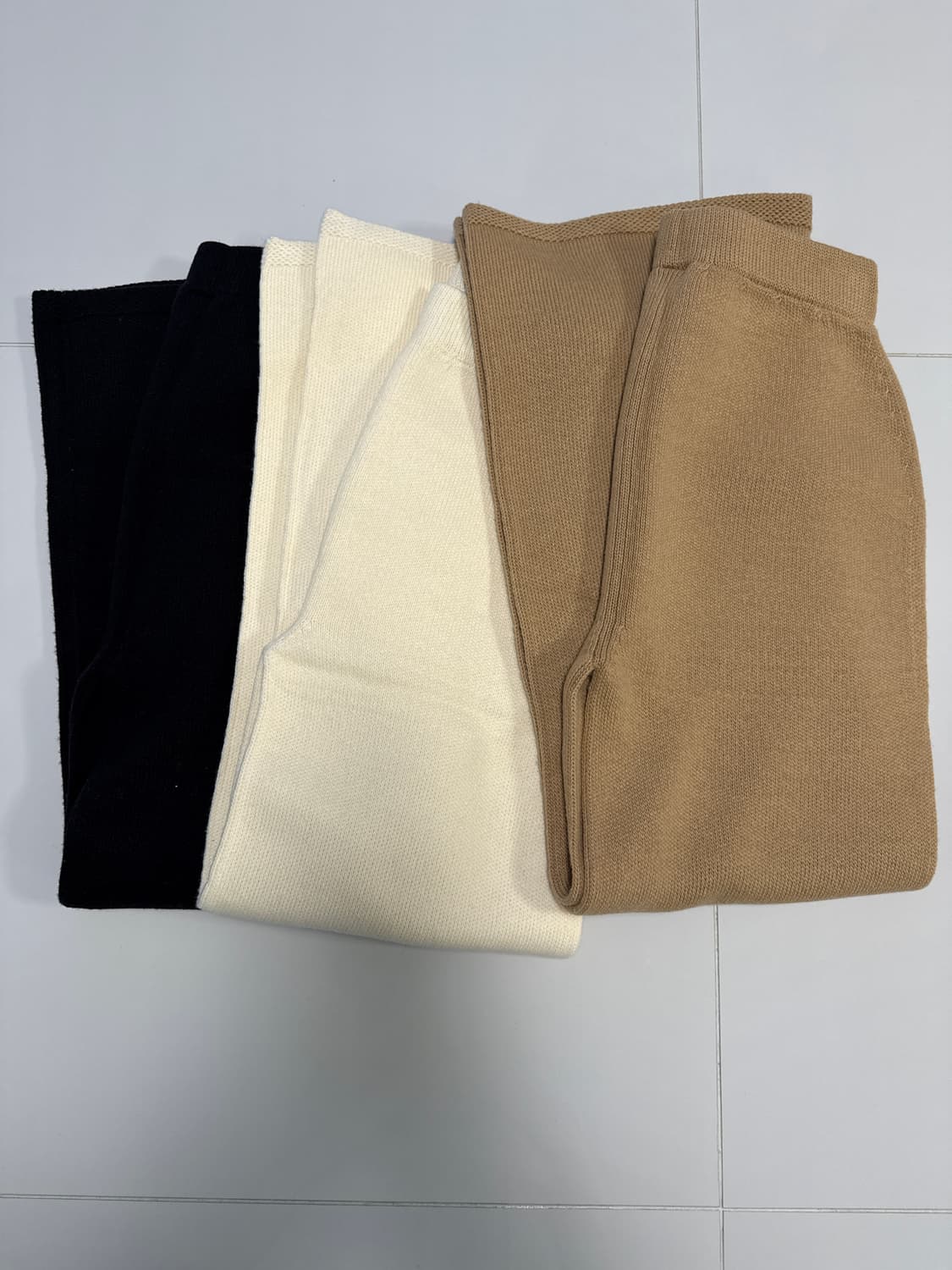 미착용 홀가먼트 니트팬츠  두께감있음 상품이미지2