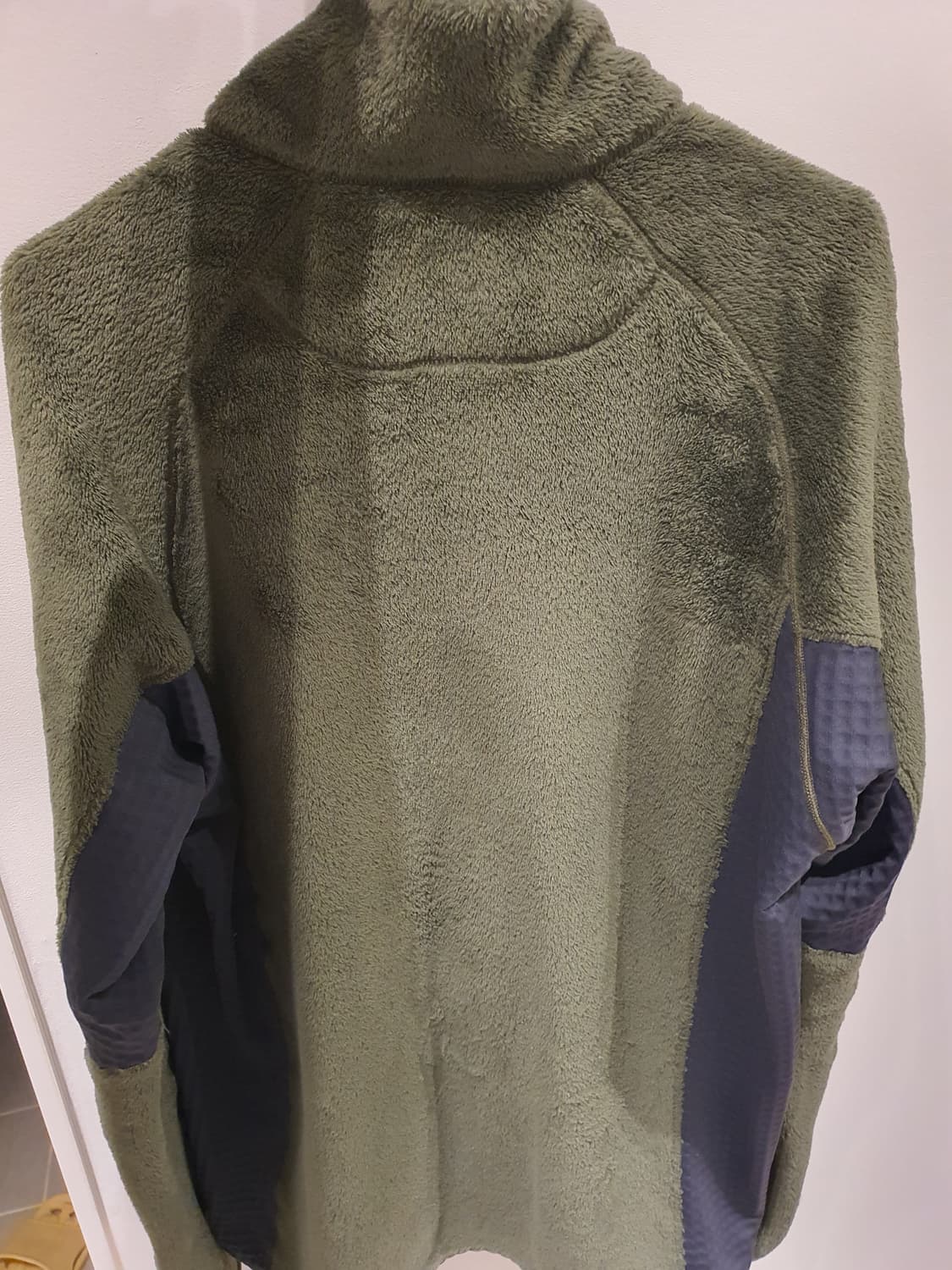 파타고니아 r2 상품이미지3