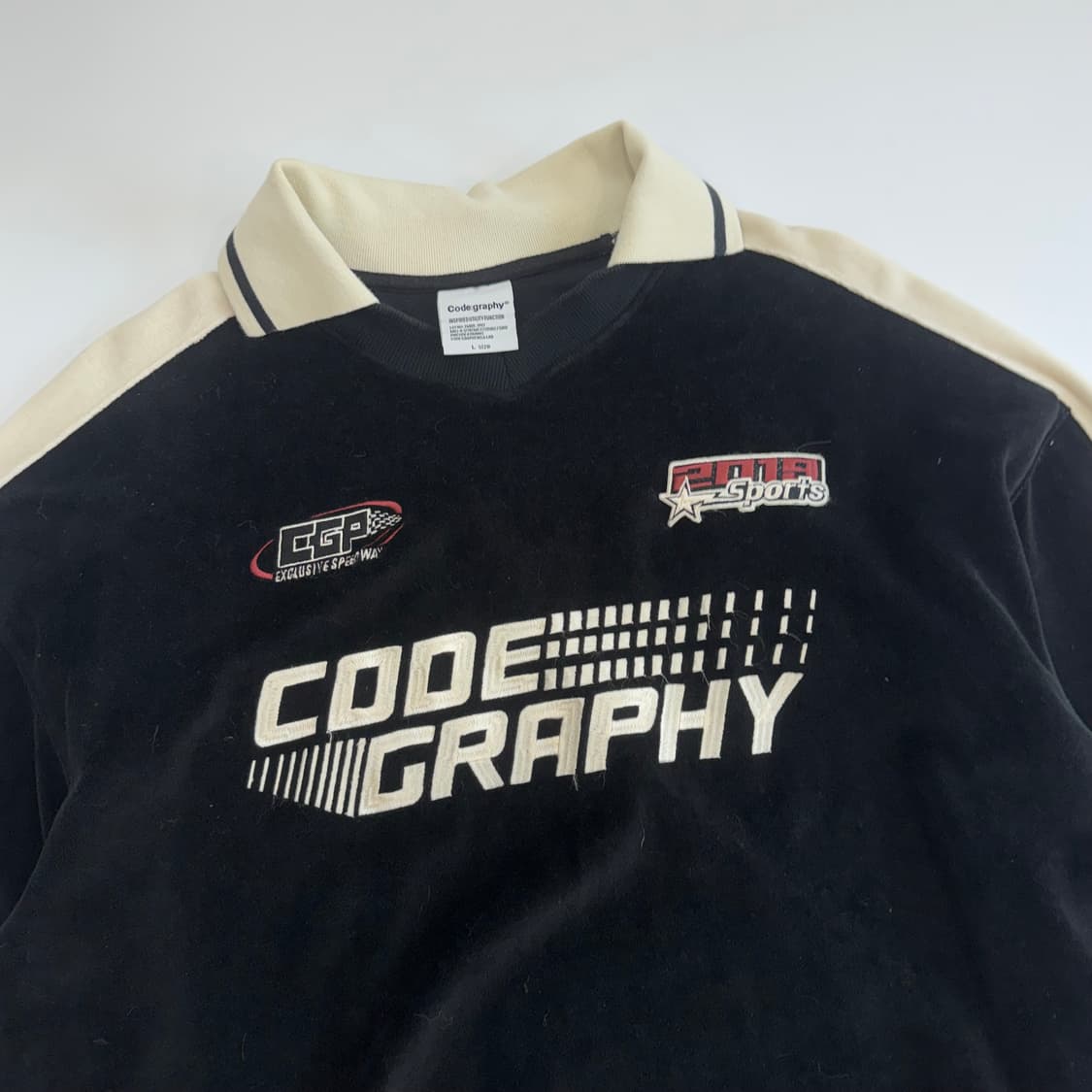 Codegraphy 코드그라피 블랙 아이보리 벨벳 롱슬리브 상품이미지4