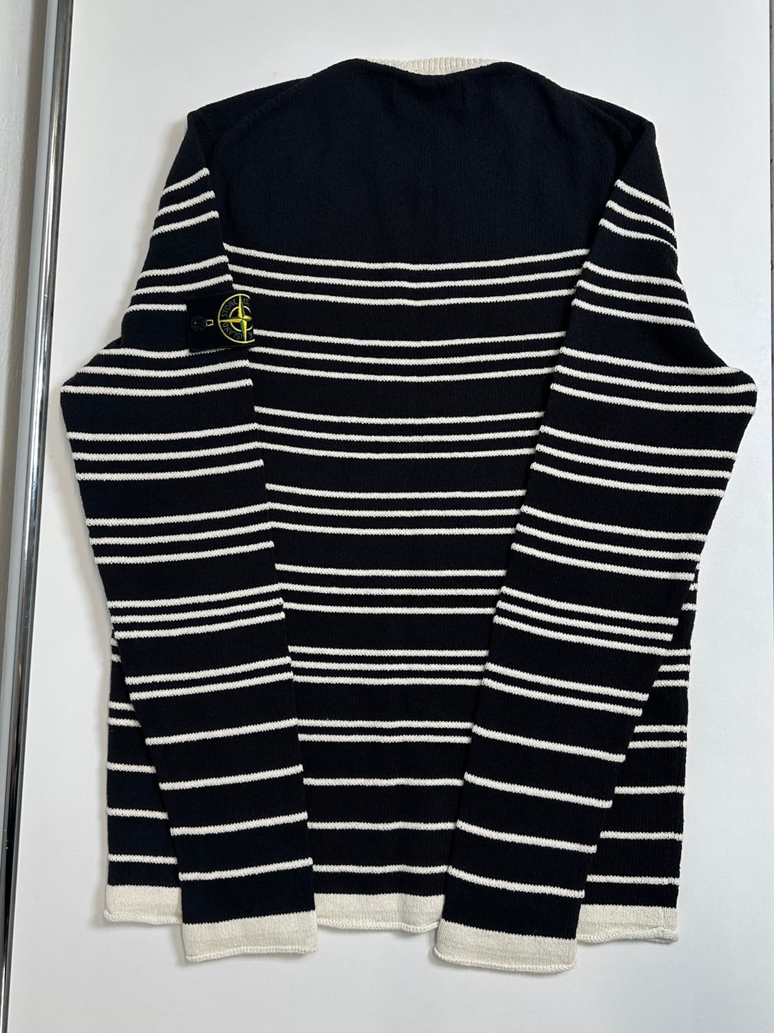 스톤아일랜드 라운드 스트라이프 니트  상품이미지4