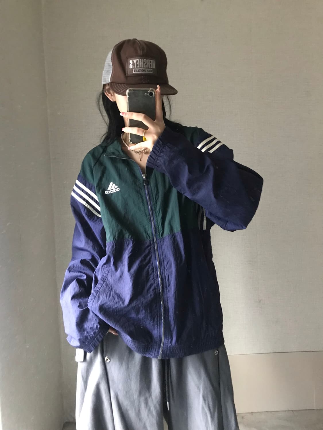 아디다스 올드스쿨 네이비 그린 바람막이 상품이미지1