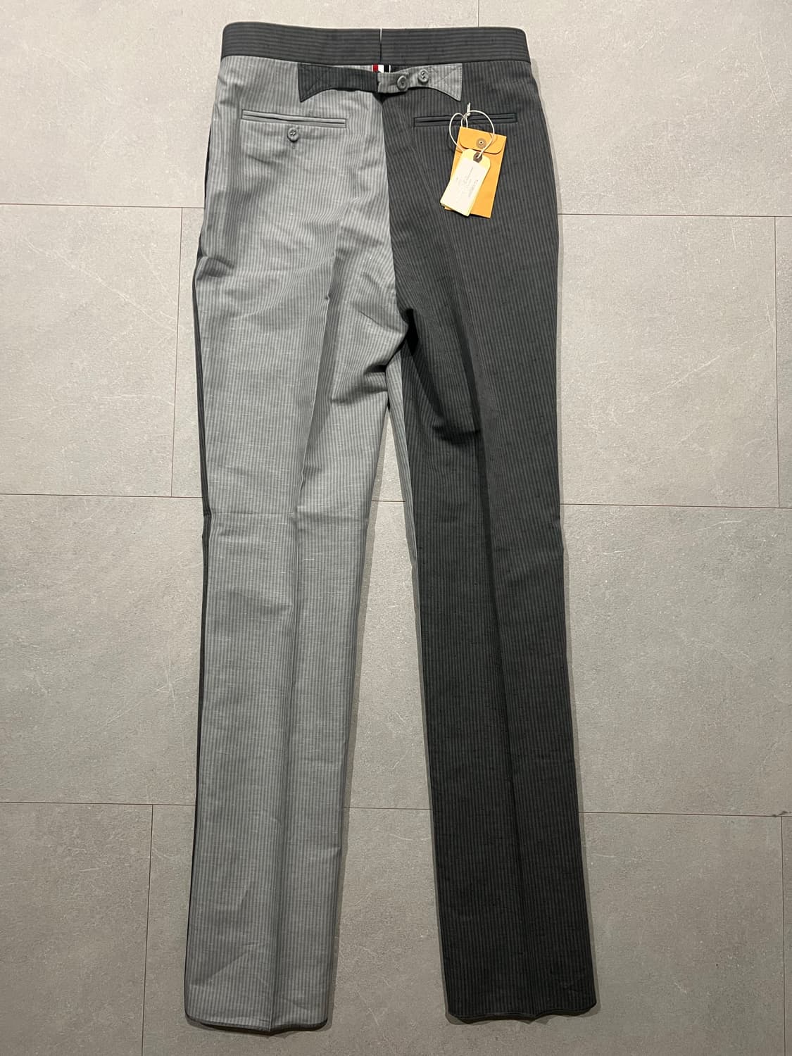 [새제품][2] 톰브라운 토널 유니버시티 팬츠 상품이미지2